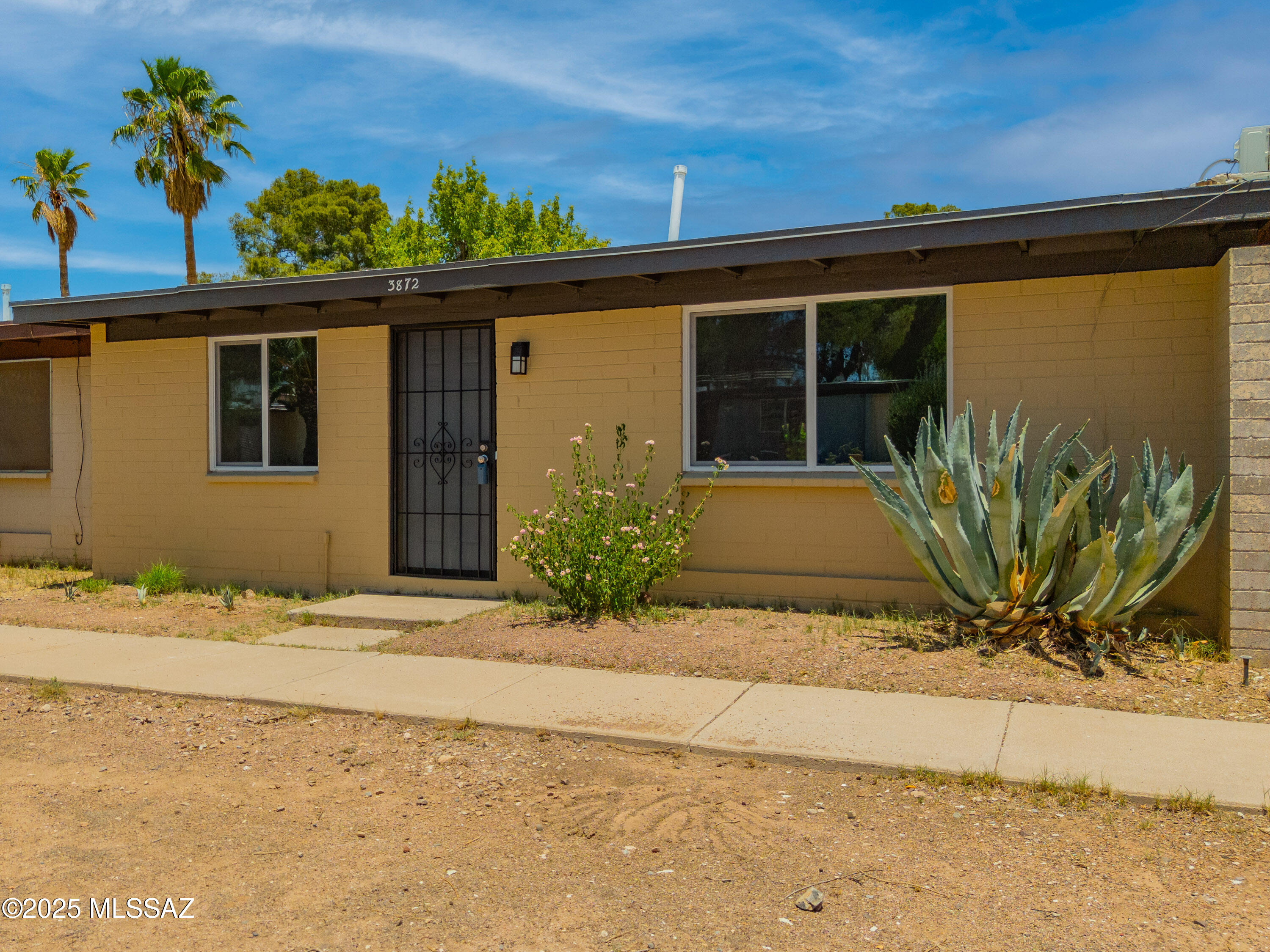 3872 S Evergreen Avenue