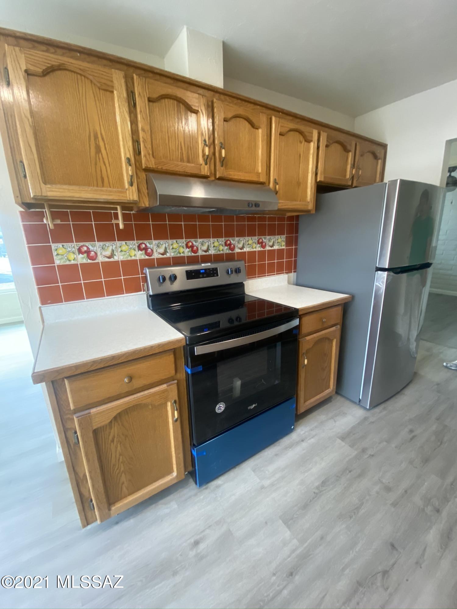 Lakecrest NO. 3 (178-325) - Residential Lease