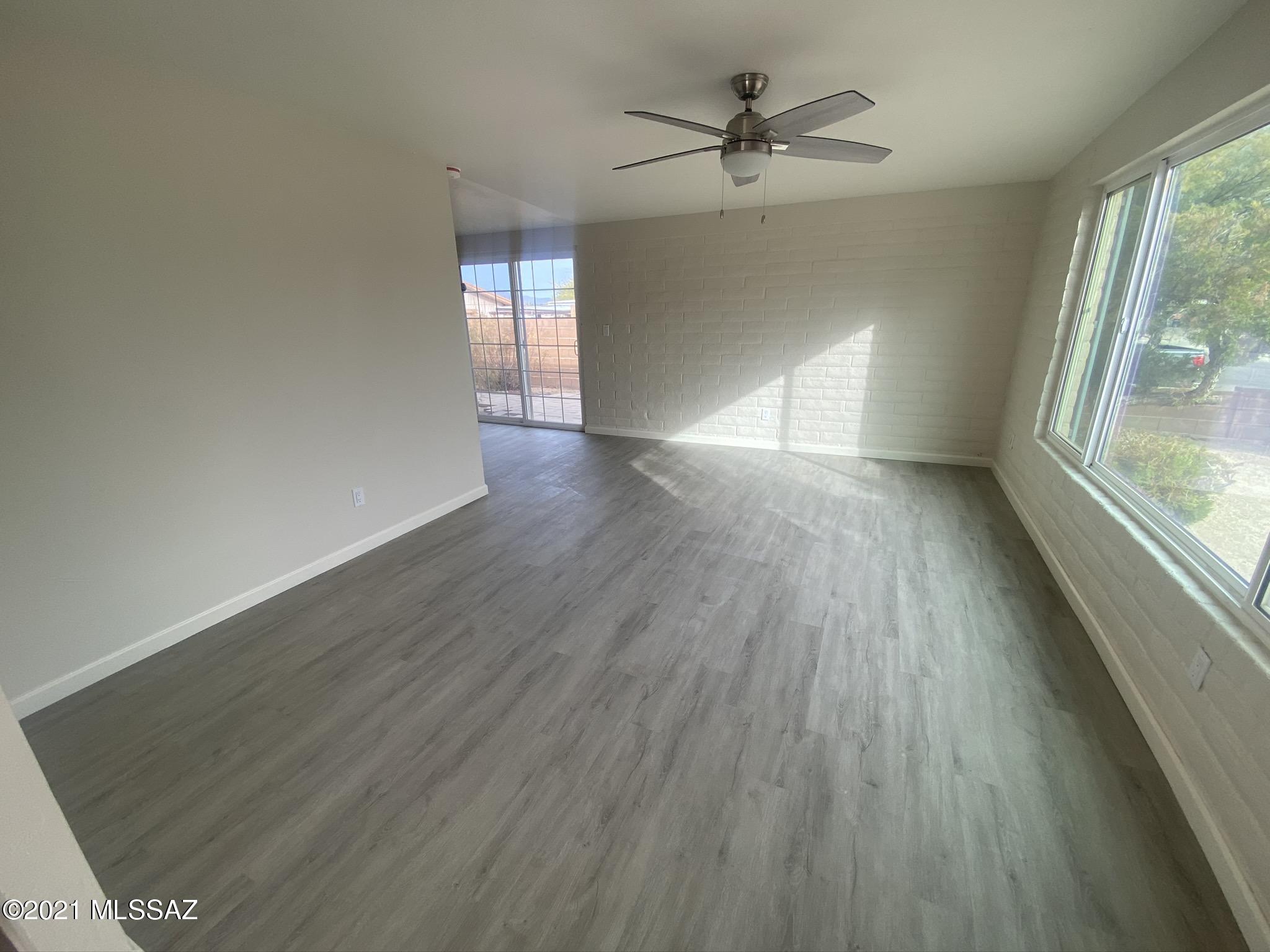 Lakecrest NO. 3 (178-325) - Residential Lease