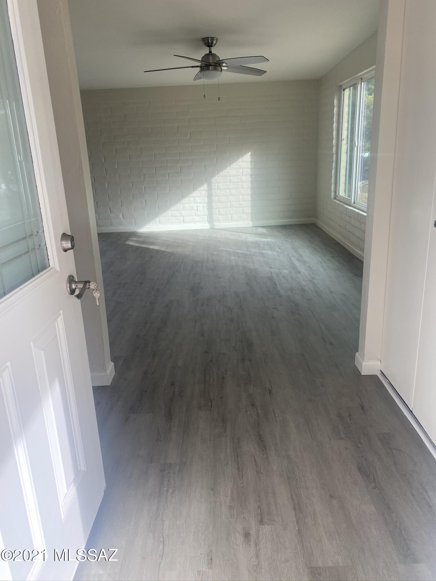 Lakecrest NO. 3 (178-325) - Residential Lease