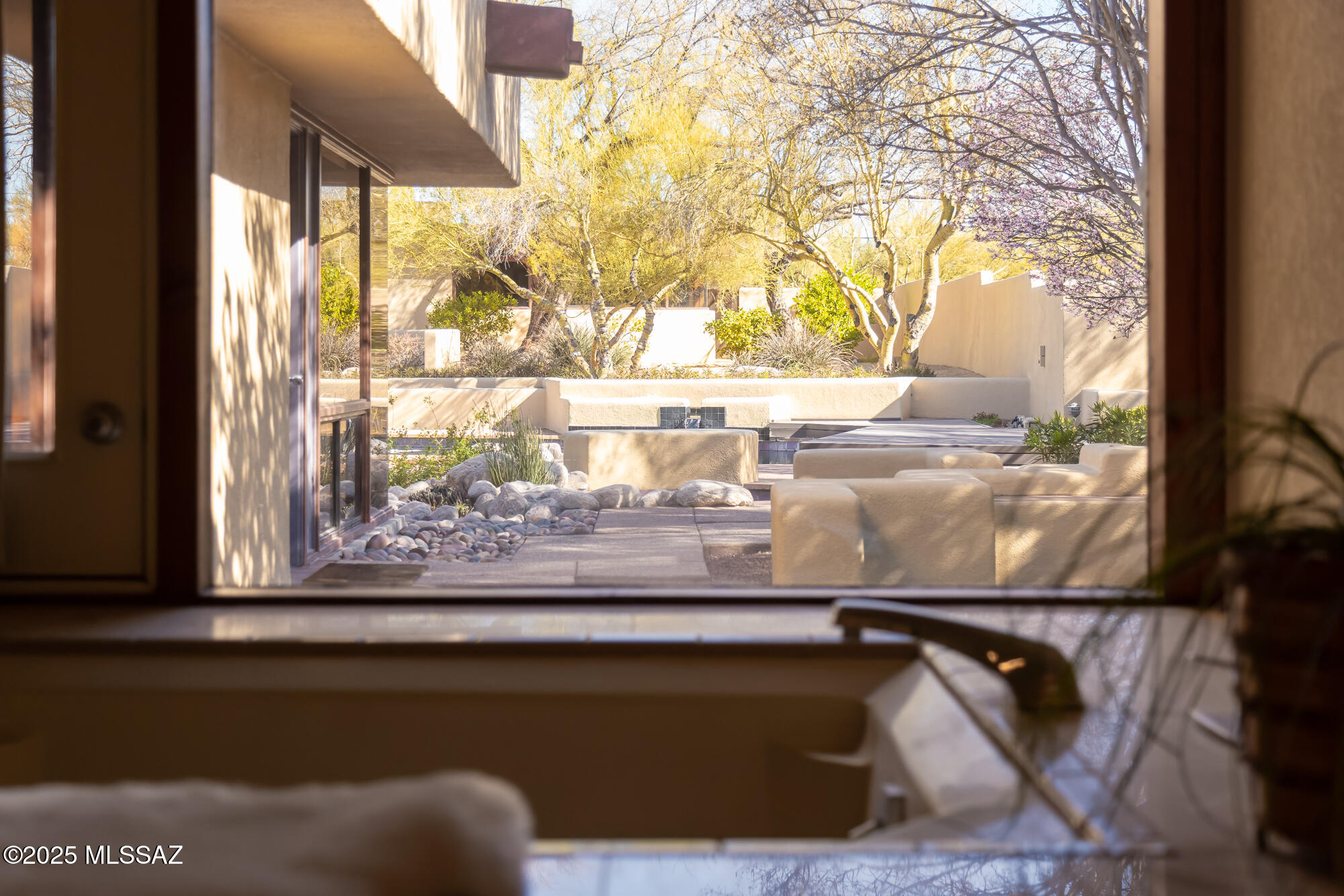 Paseo Los Altos (1-8) - Residential