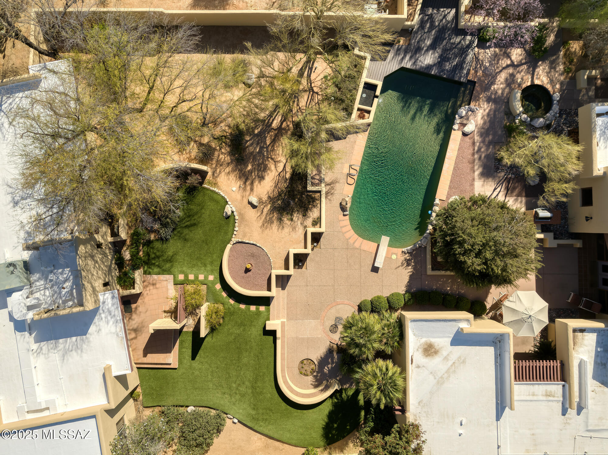 Paseo Los Altos (1-8) - Residential