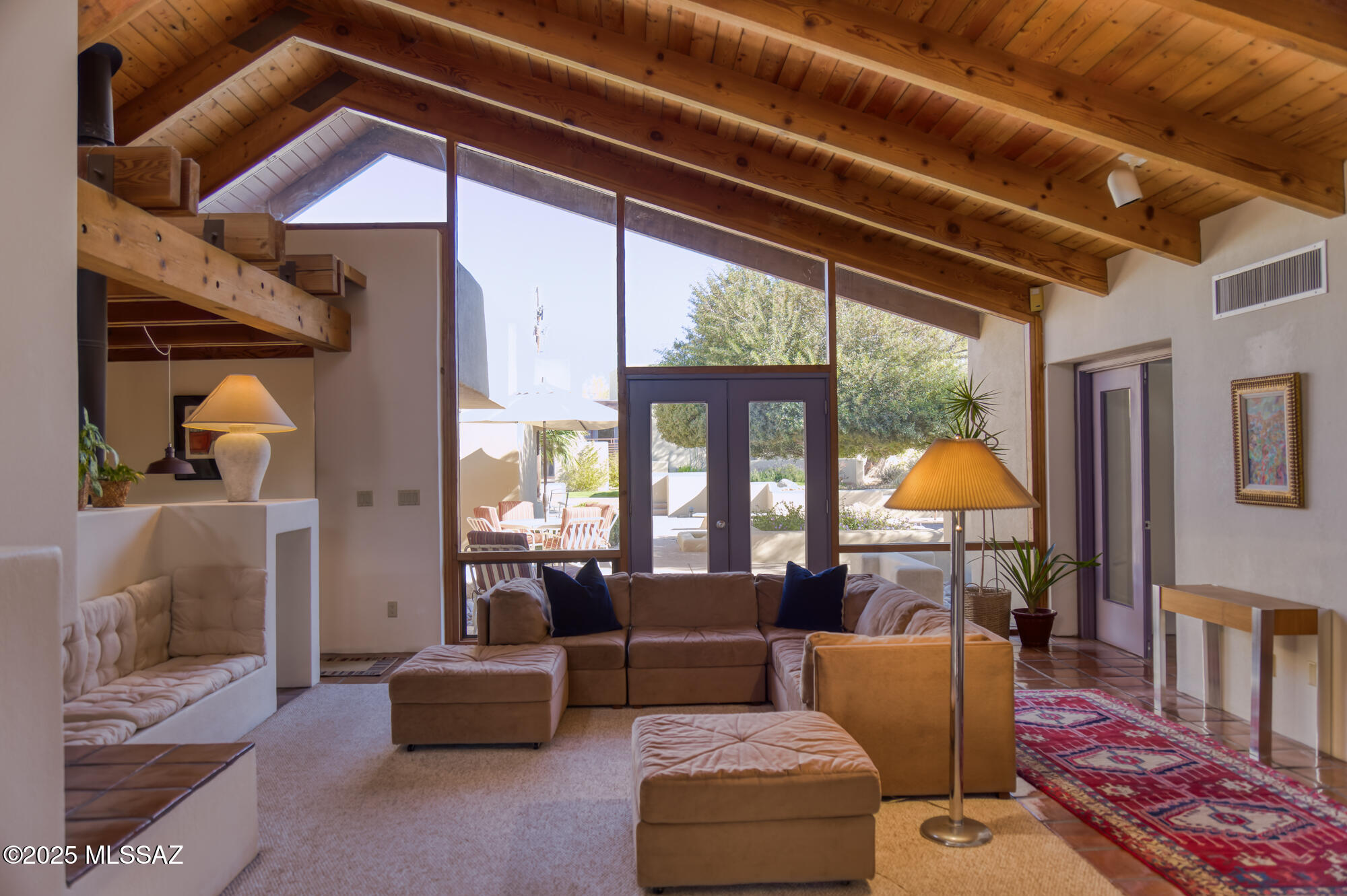 6801 N Paseo De Los Altos