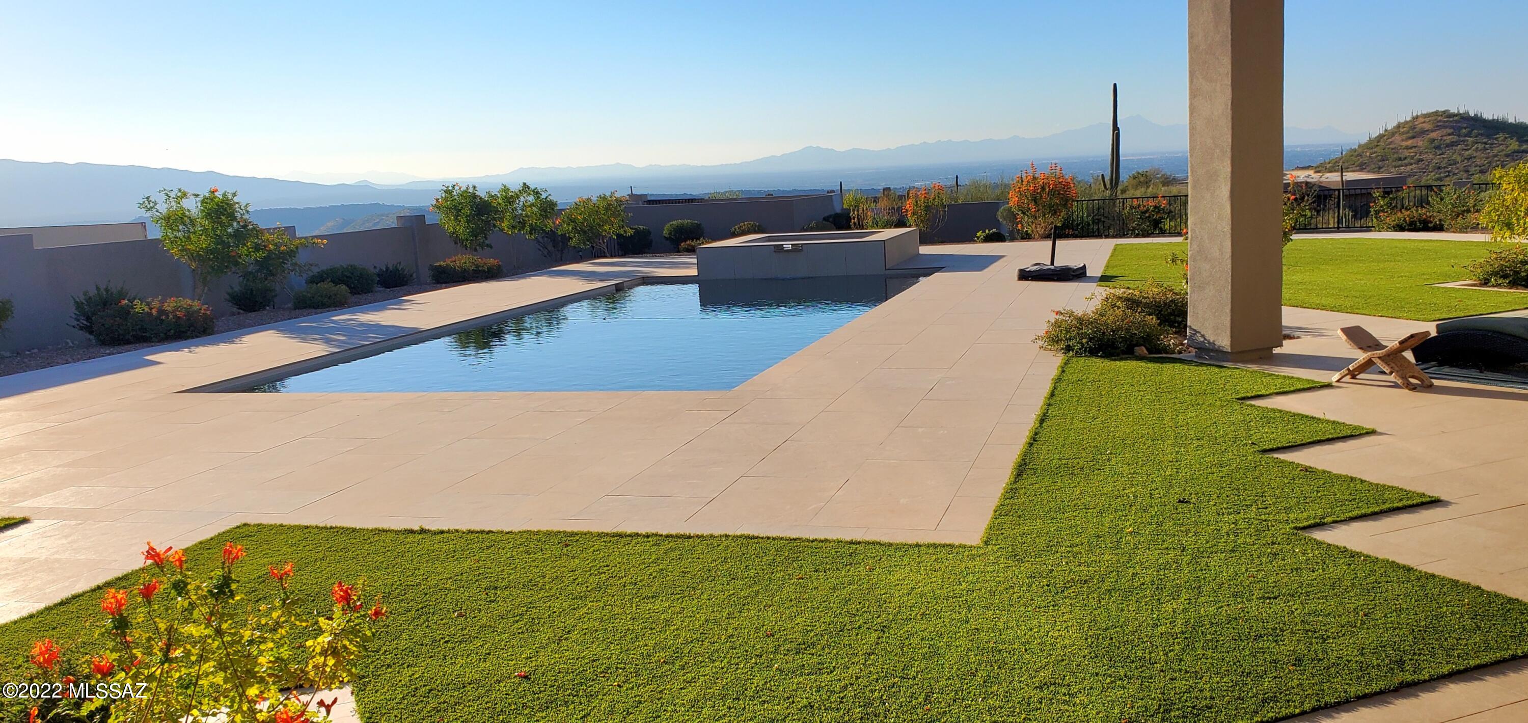 Finisterra (1-210) - Residential