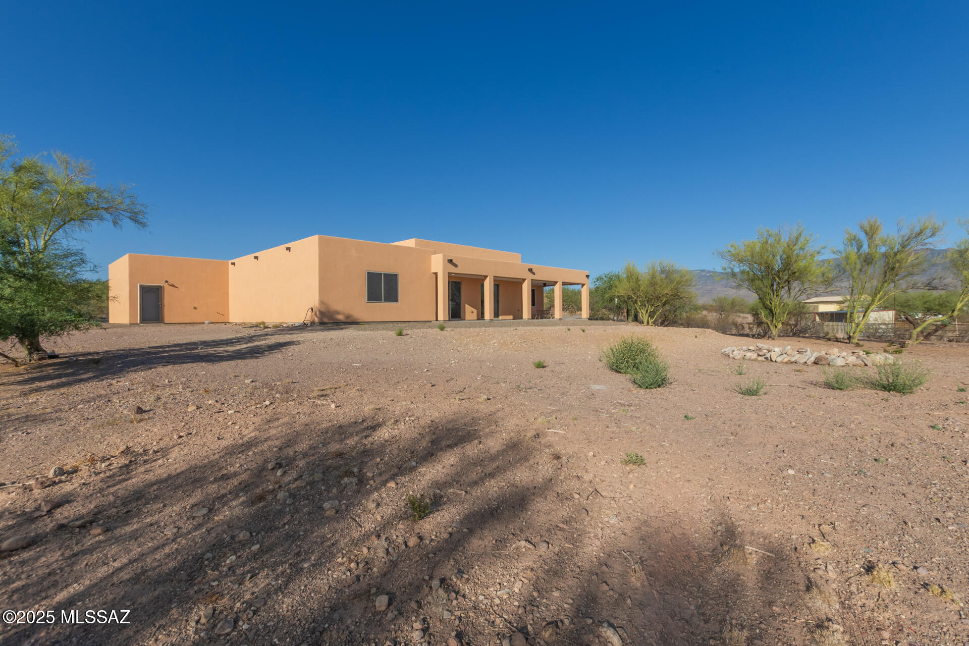 Hacienda De Tanque Verde (1-12) - Residential