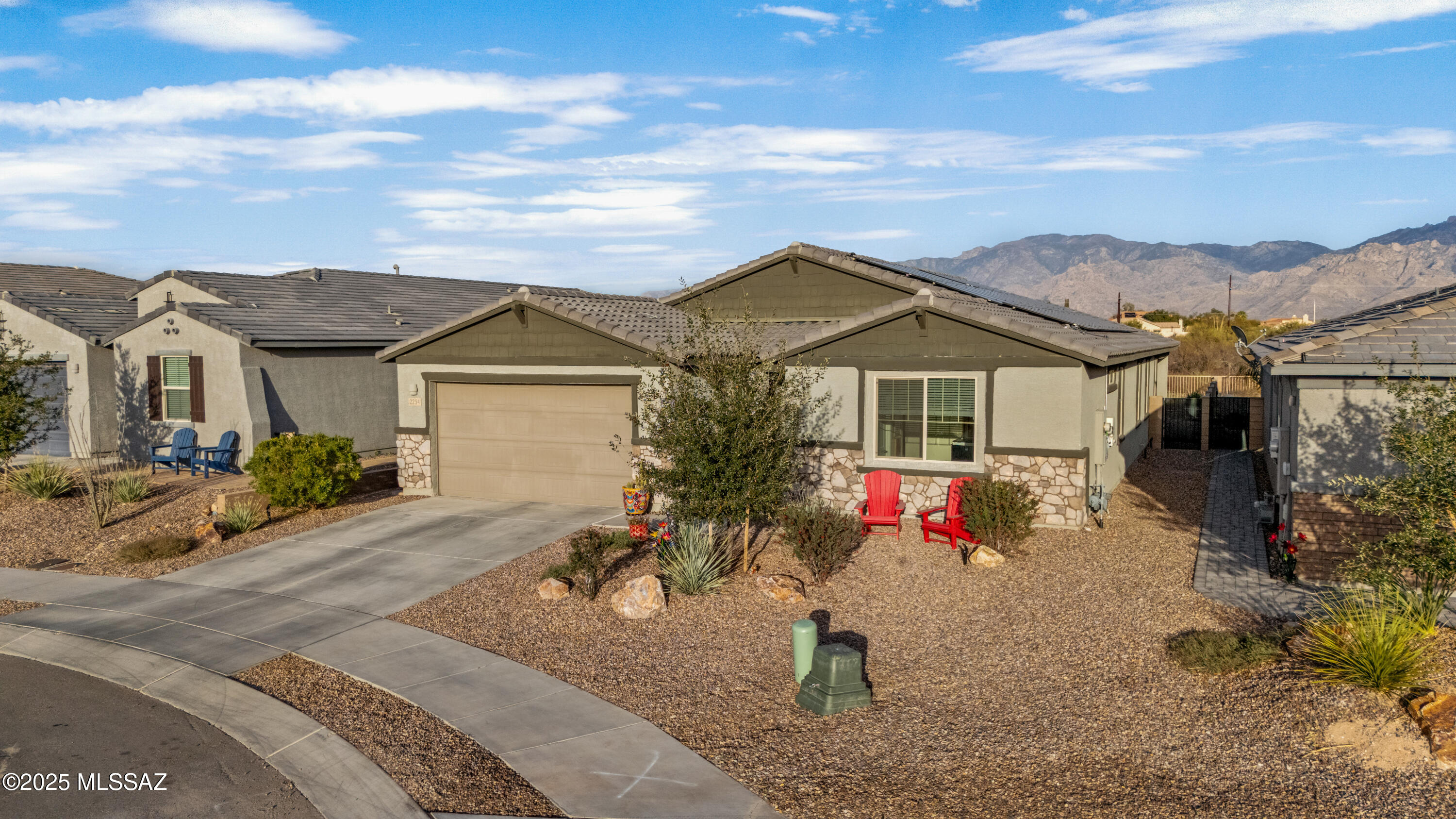 2254 W Azure Creek Loop