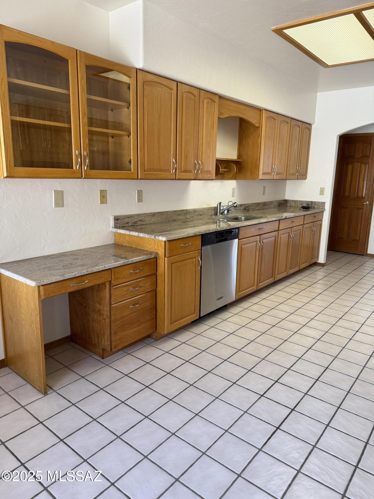 5121 N Apache Hills Trail