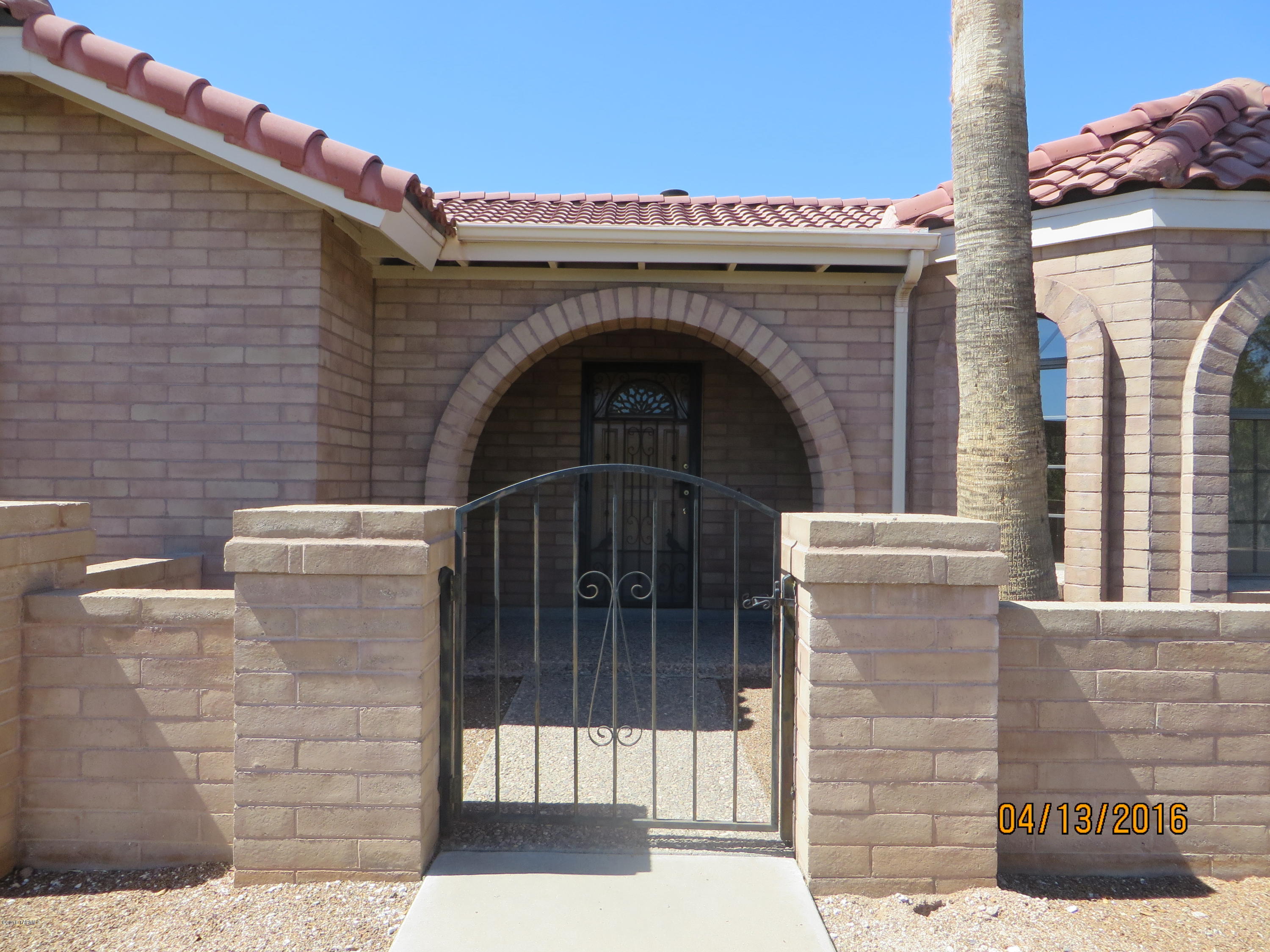 5121 N Apache Hills Trail