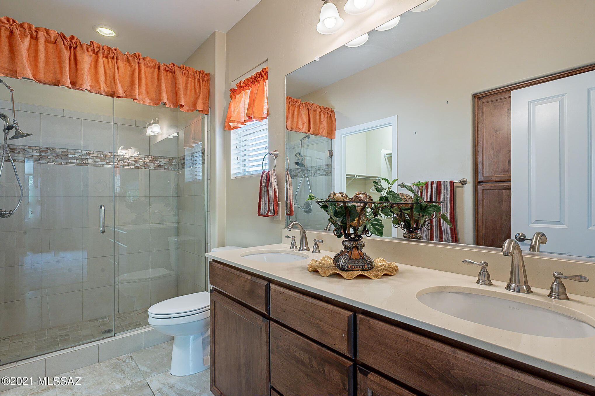 Quail Creek II Unit 33B SQ20161810746 - Residential