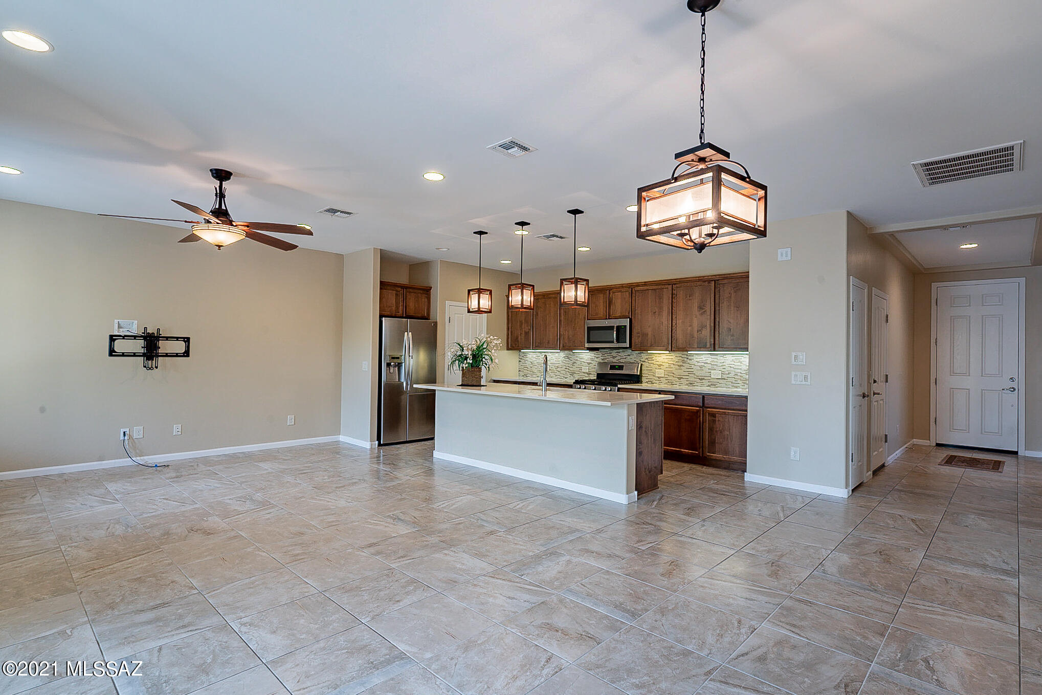 Quail Creek II Unit 33B SQ20161810746 - Residential