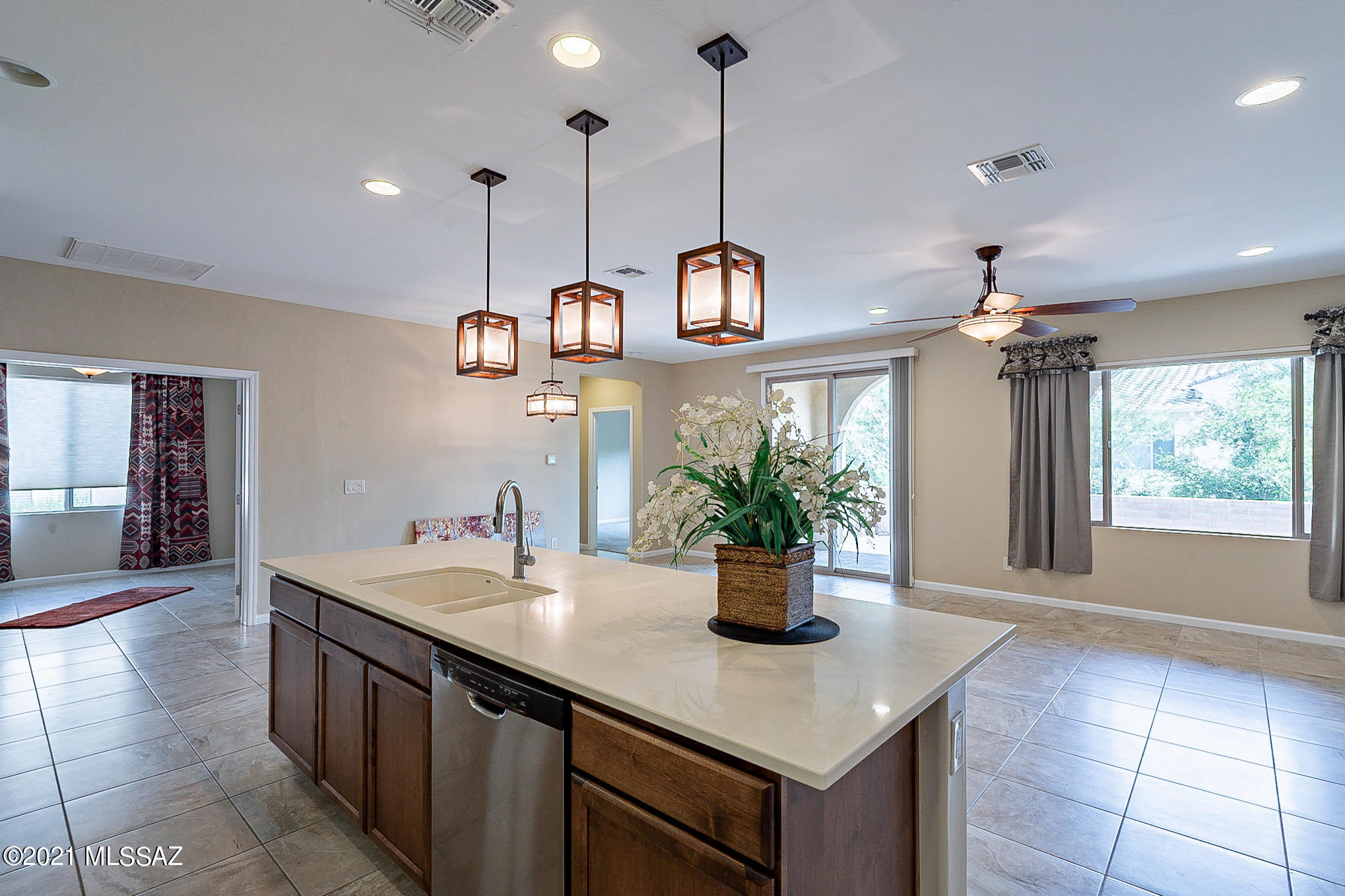 Quail Creek II Unit 33B SQ20161810746 - Residential