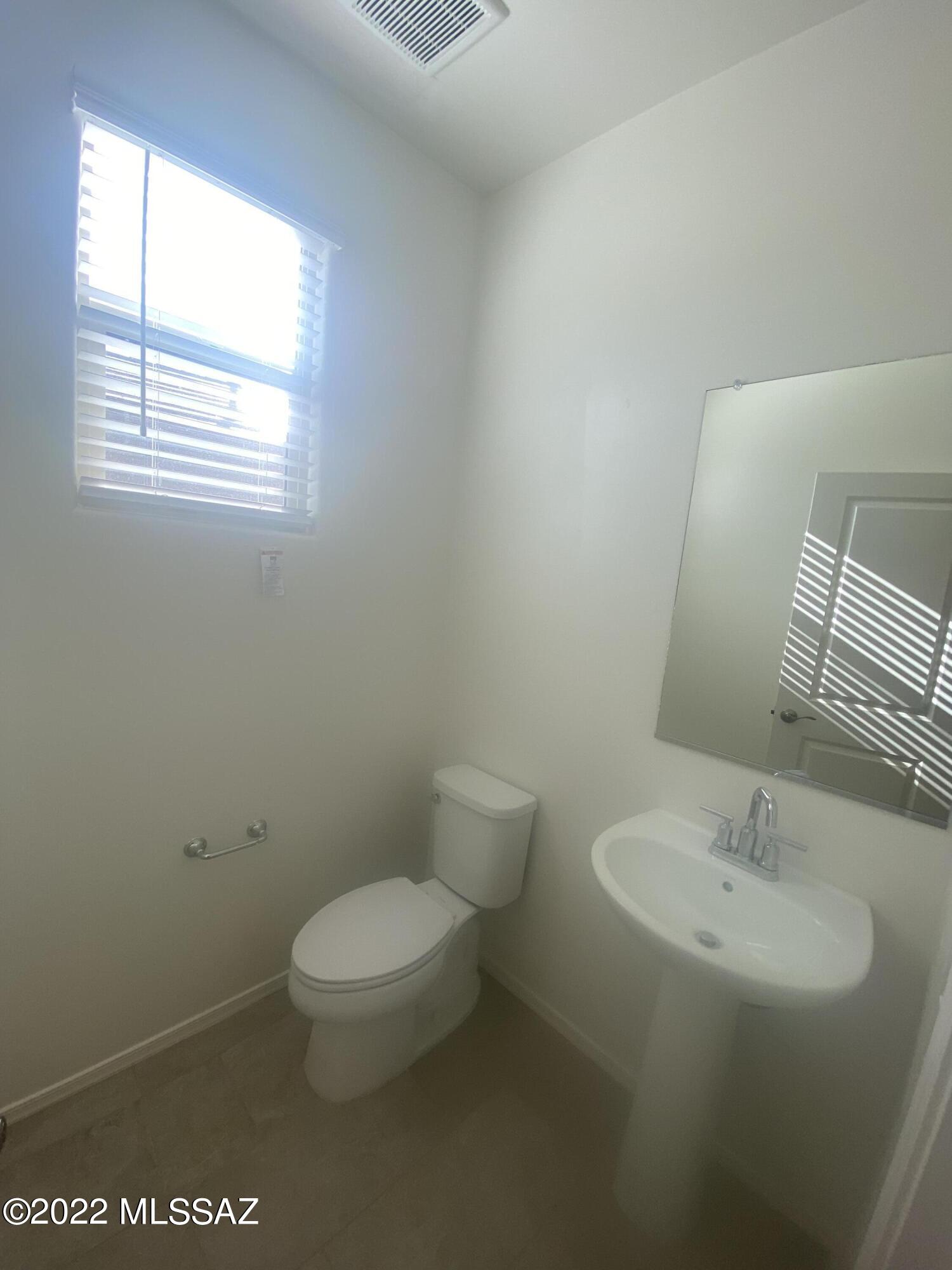 Gladden Farms BLK 10 (1-84) - Residential Lease