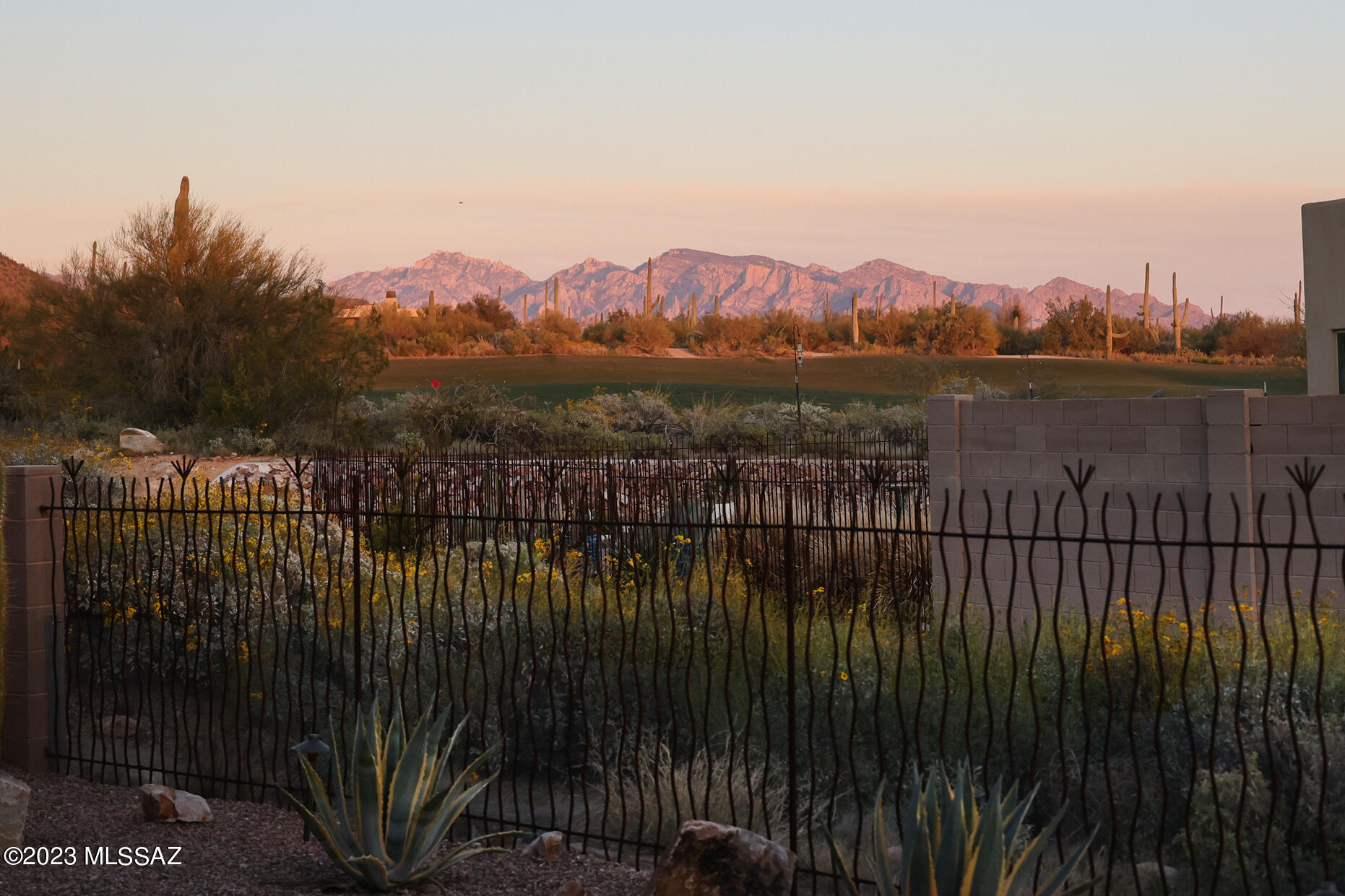 Boulder Bridge Pass At Dove Mountain SQ20132910078 - Residential
