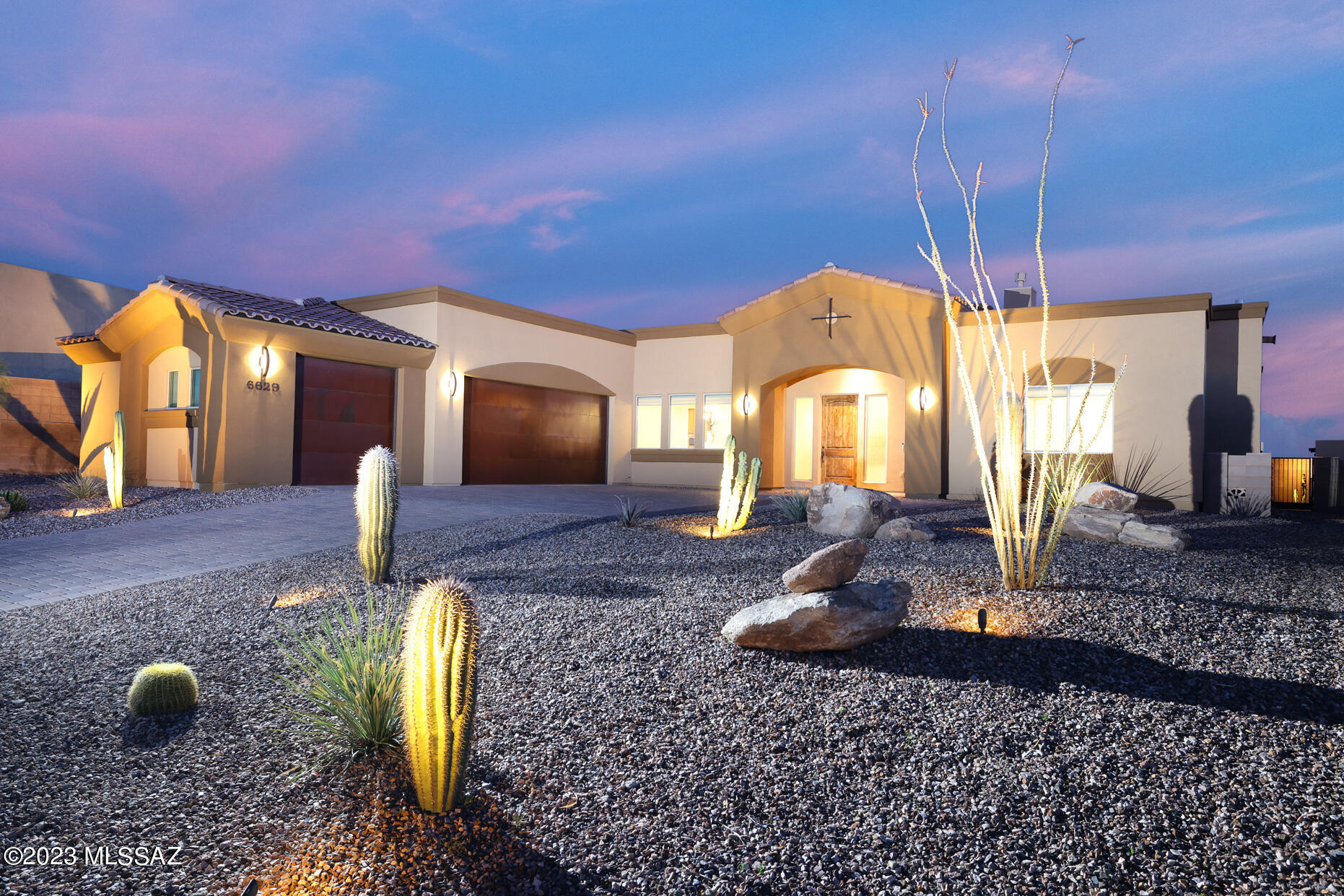 Boulder Bridge Pass At Dove Mountain SQ20132910078 - Residential