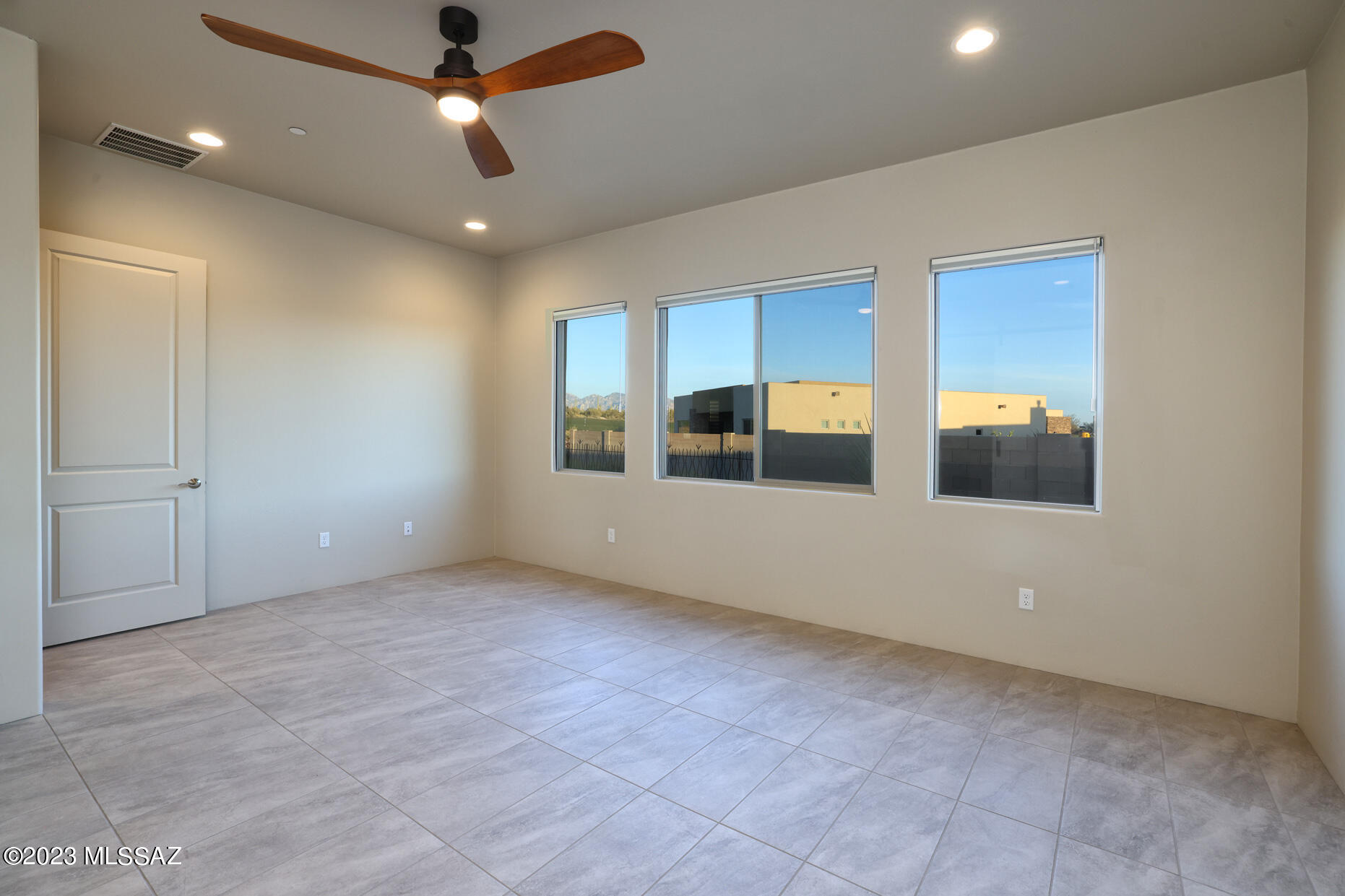 Boulder Bridge Pass At Dove Mountain SQ20132910078 - Residential