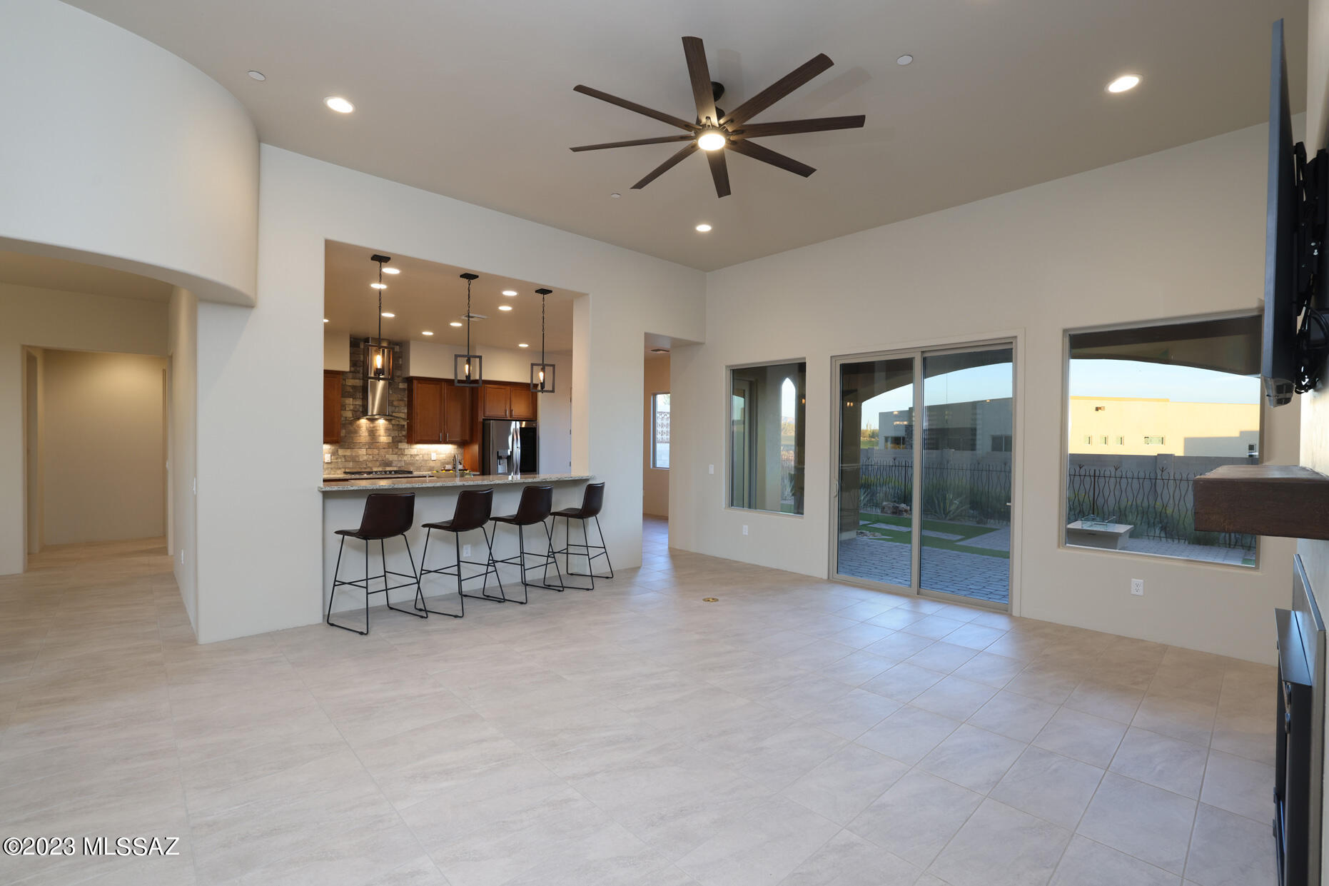 Boulder Bridge Pass At Dove Mountain SQ20132910078 - Residential