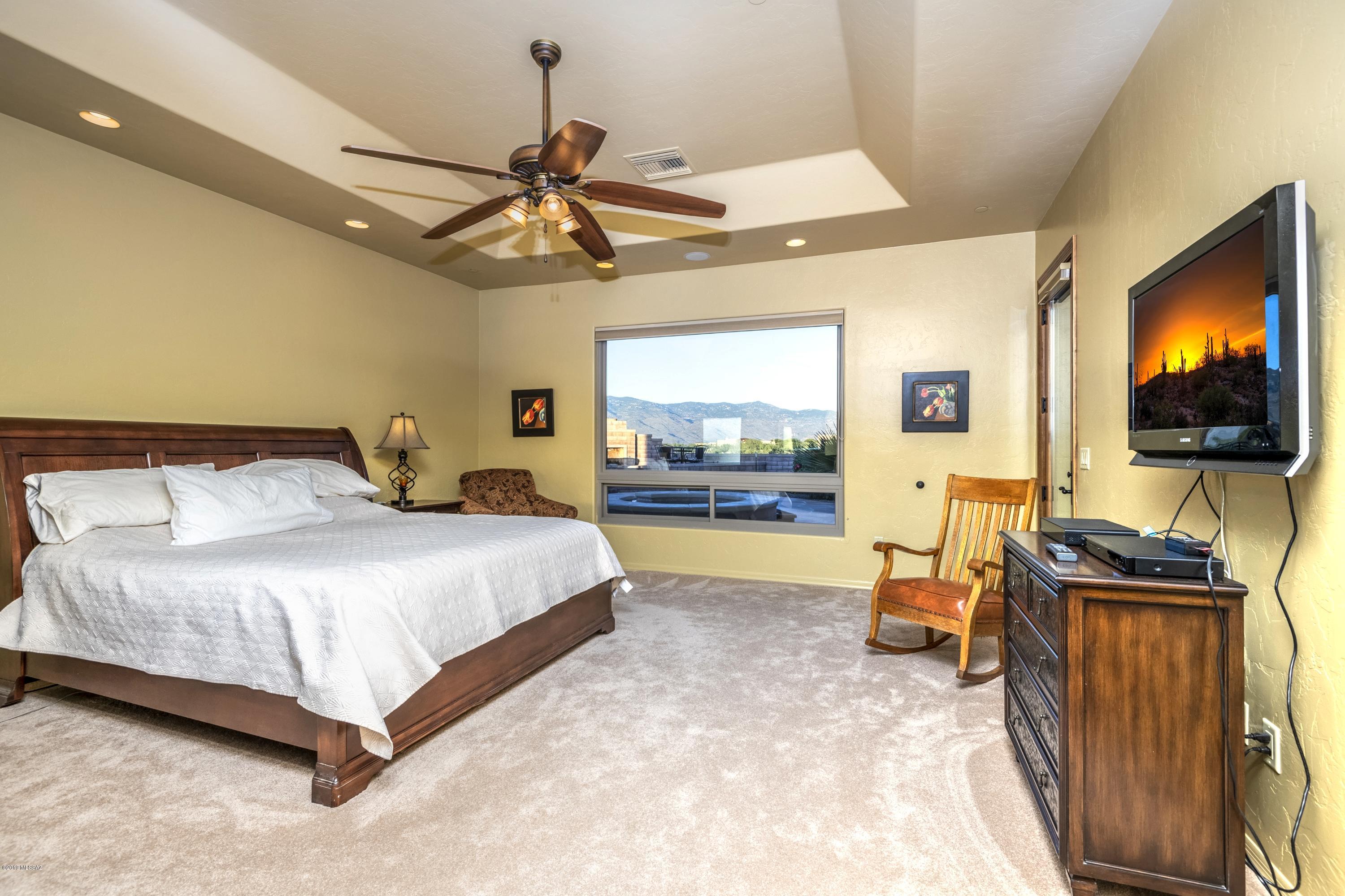 Coyote Creek (1-395) - Residential