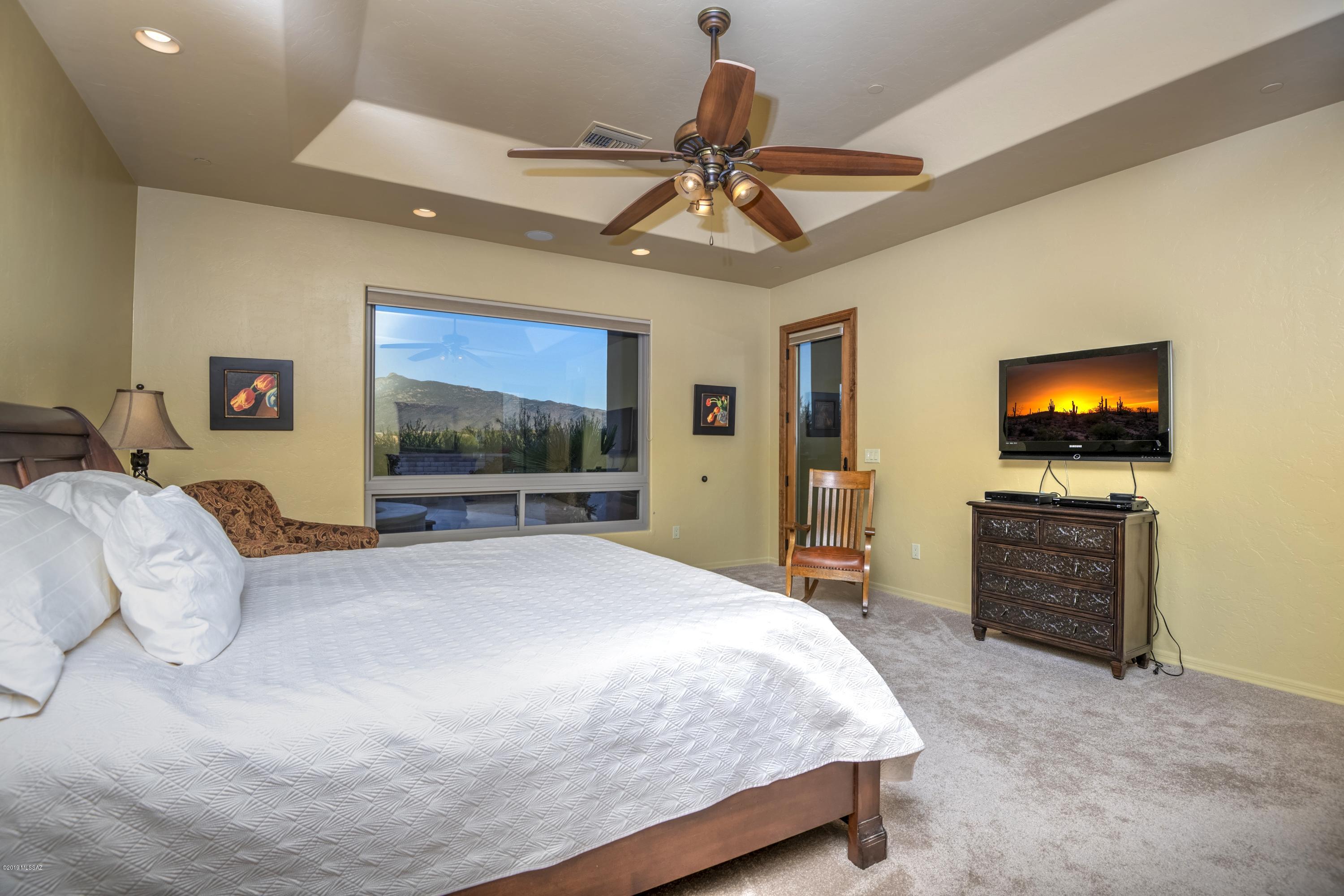 Coyote Creek (1-395) - Residential