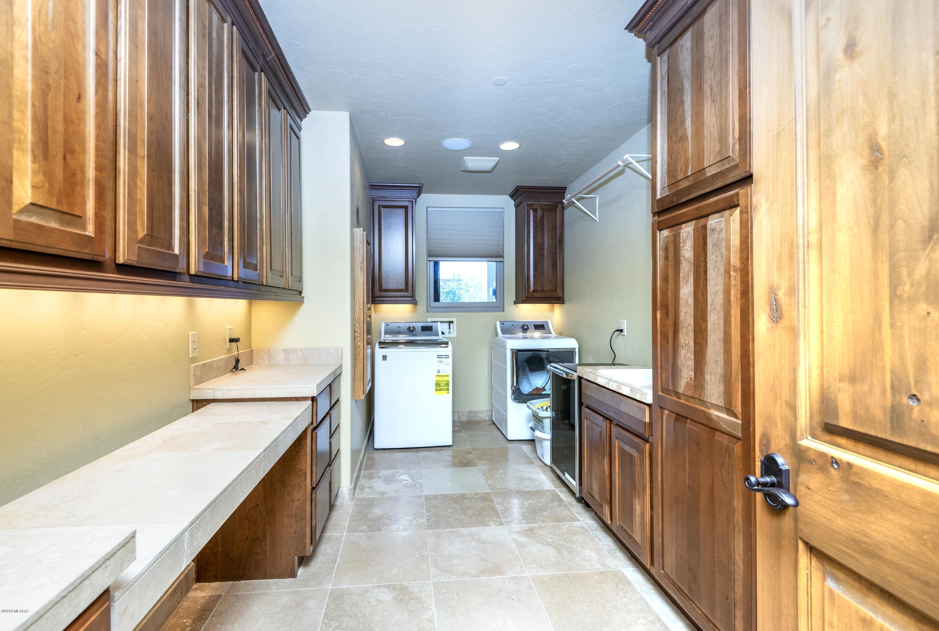 Coyote Creek (1-395) - Residential