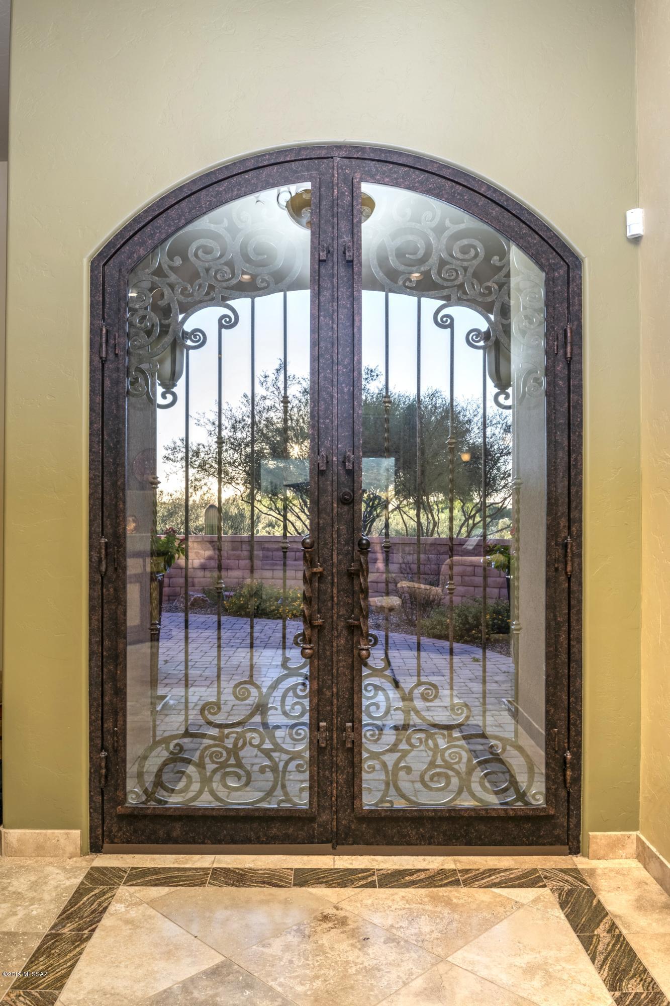 Coyote Creek (1-395) - Residential