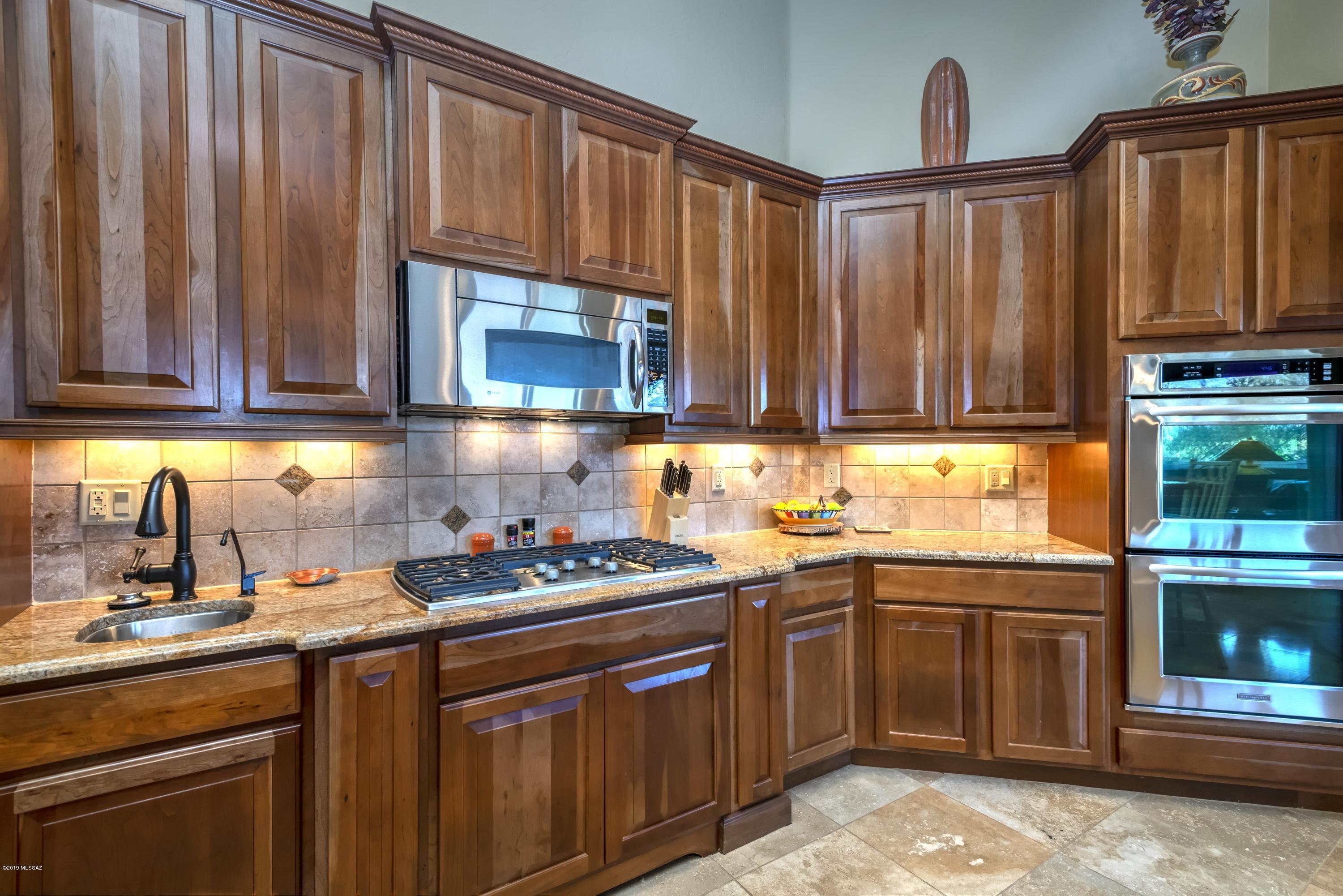 Coyote Creek (1-395) - Residential
