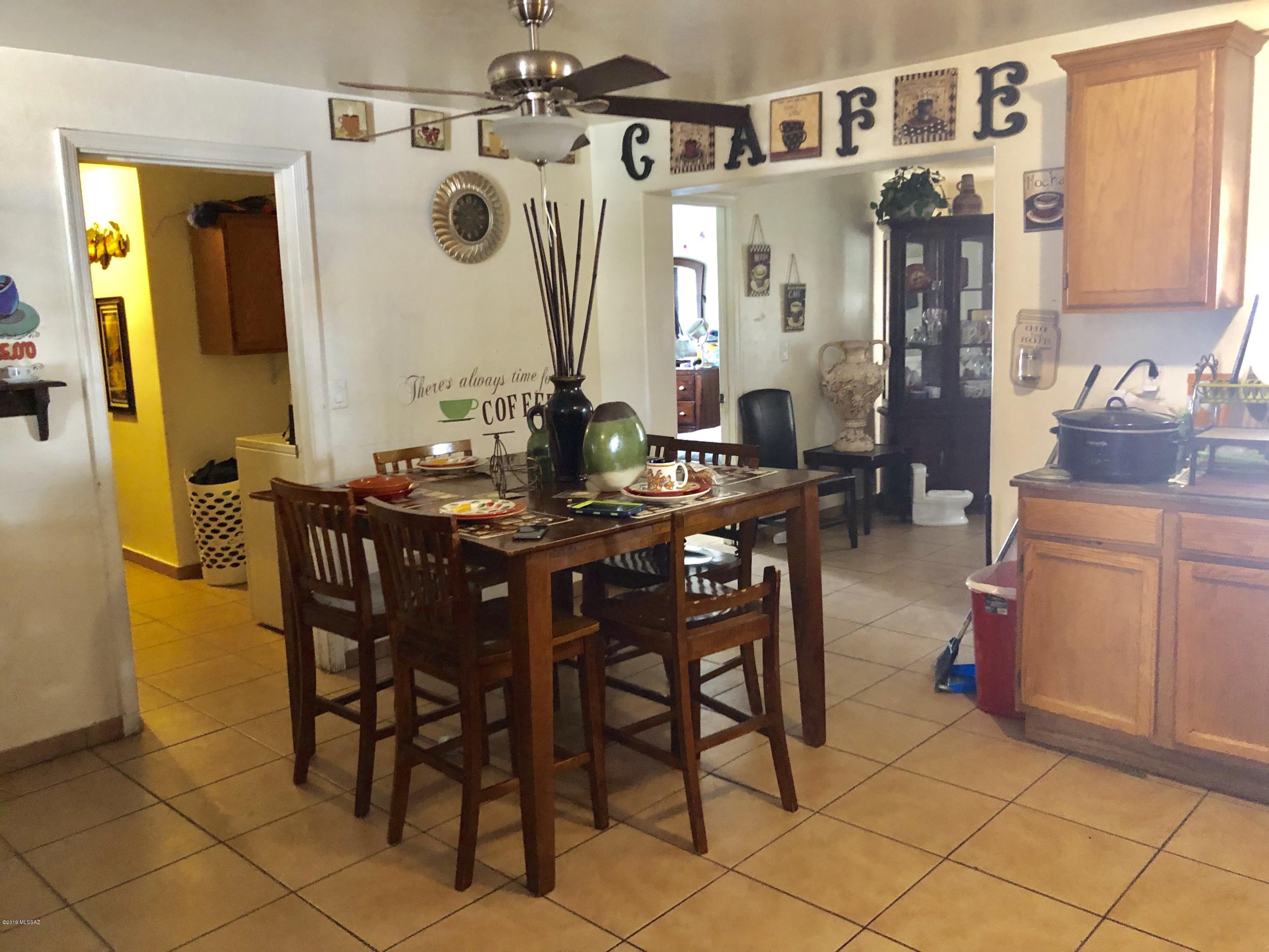 Las Palomas - Residential