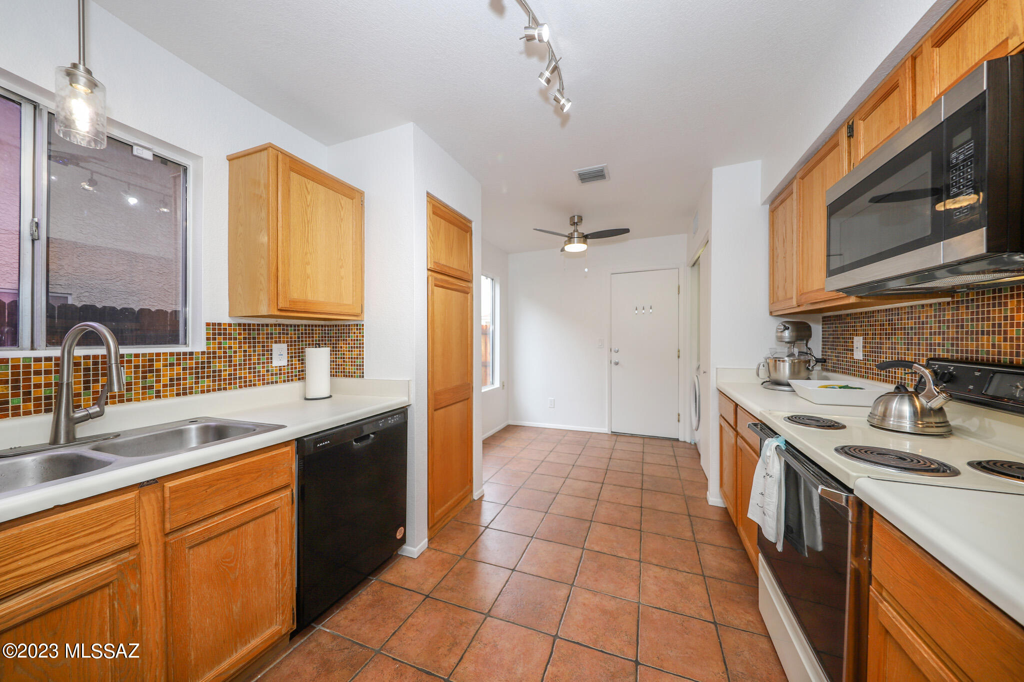 Saddlewood Heights (1-102) - Residential