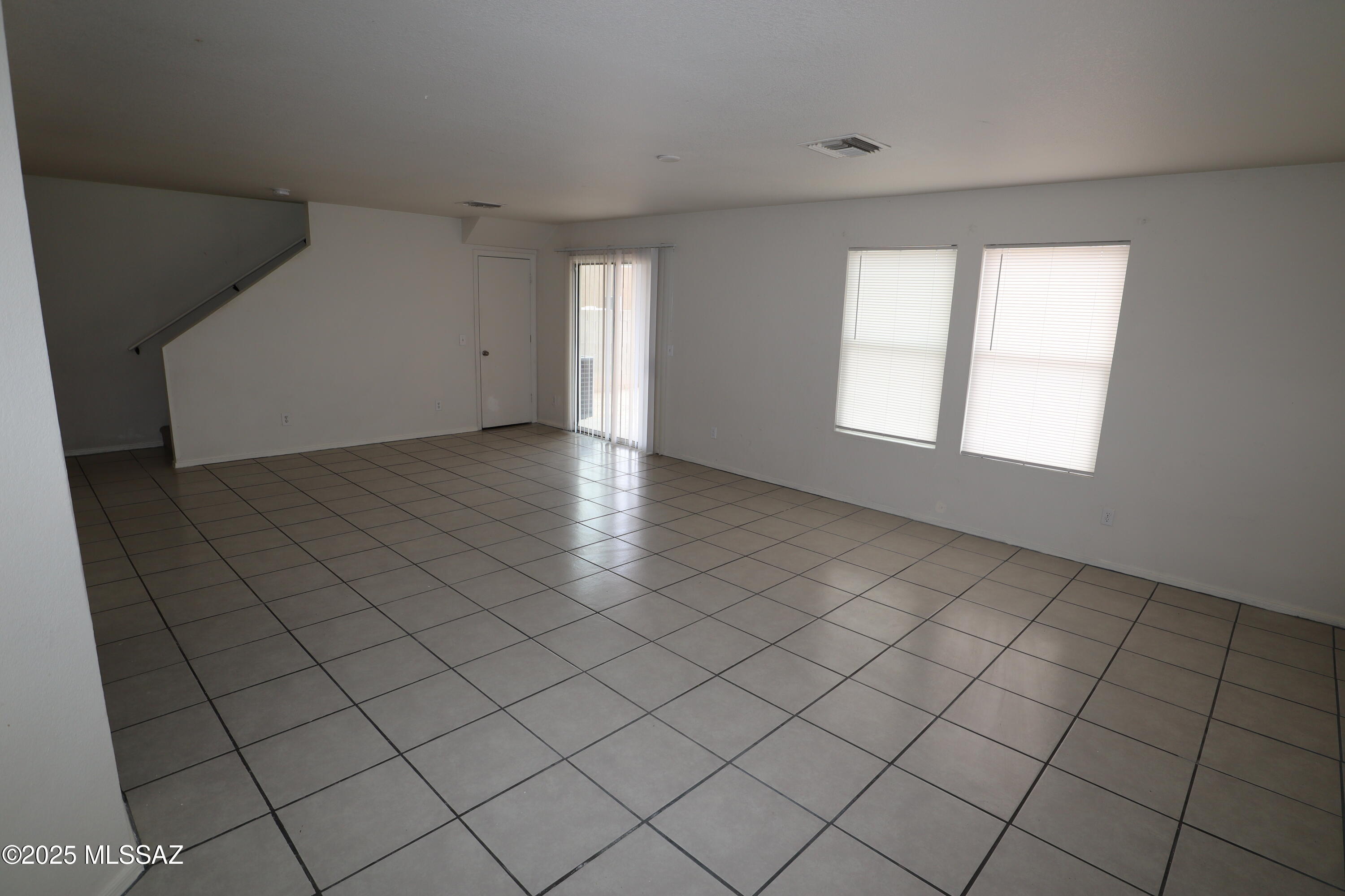 553 W Tiger Shark Road