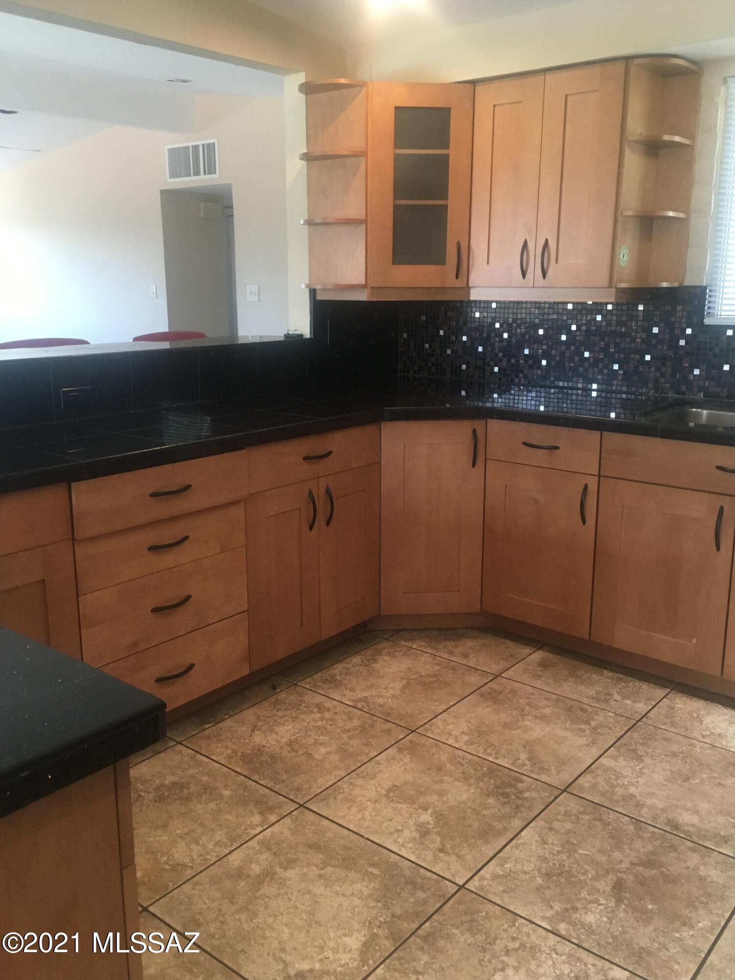 Santa Catalina Estates NO. 4 (1-180) - Residential Lease