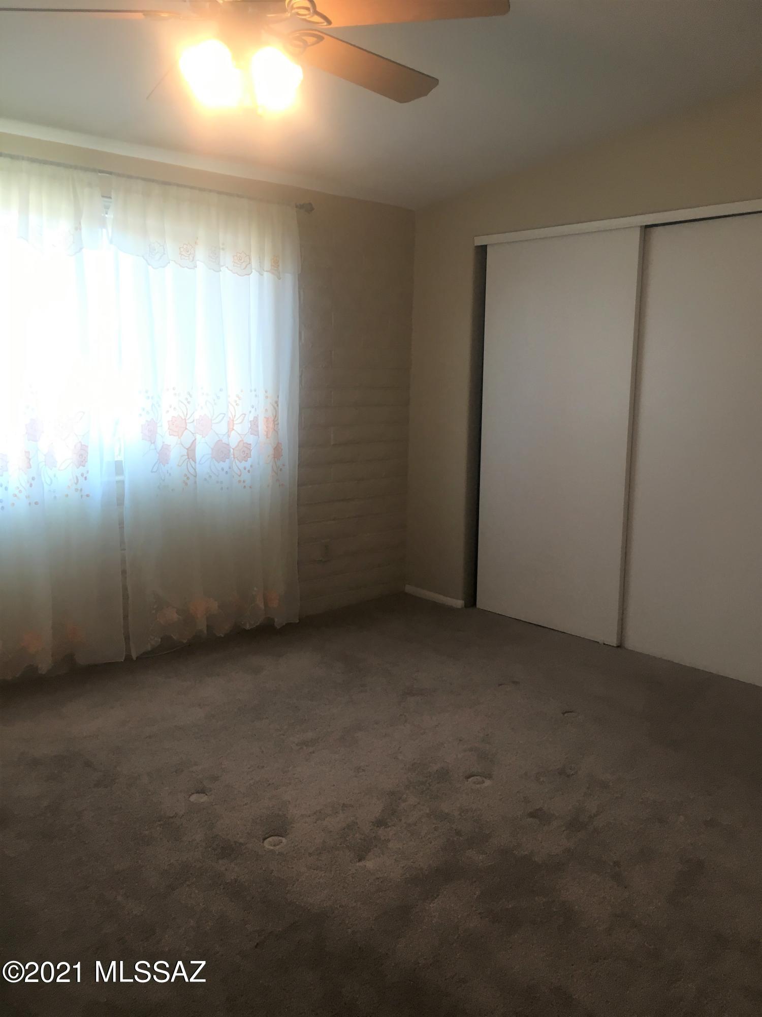 Santa Catalina Estates NO. 4 (1-180) - Residential Lease