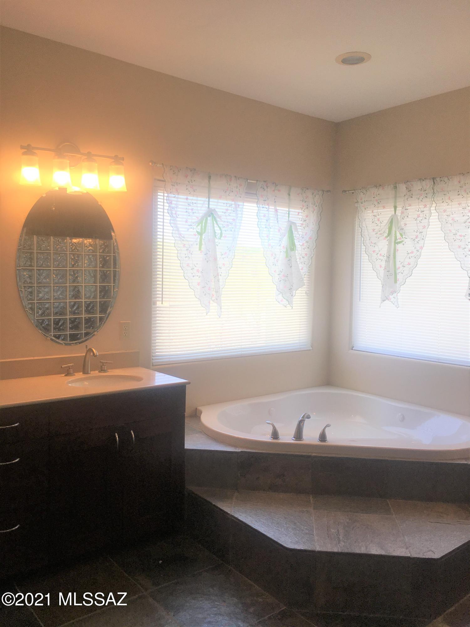 Santa Catalina Estates NO. 4 (1-180) - Residential Lease