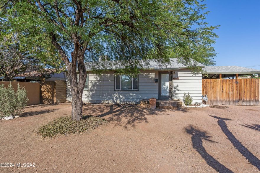 Exceptional investment opportunity! This Single Family Residence has been skillfully converted into a duplex. Unit one features 1 bedroom, 1 bathroom, and a spacious private yard. Unit two offers a cozy studio layout with a walk-in shower and a private side yard. Its kitchen is equipped with a mini fridge and microwave. Easily revert to a SFR or capitalize on dual rental income. Zoned R-2, ideal for multifamily use. Conveniently located near Campbell shopping and dining, with easy access to the University. Come see it today!