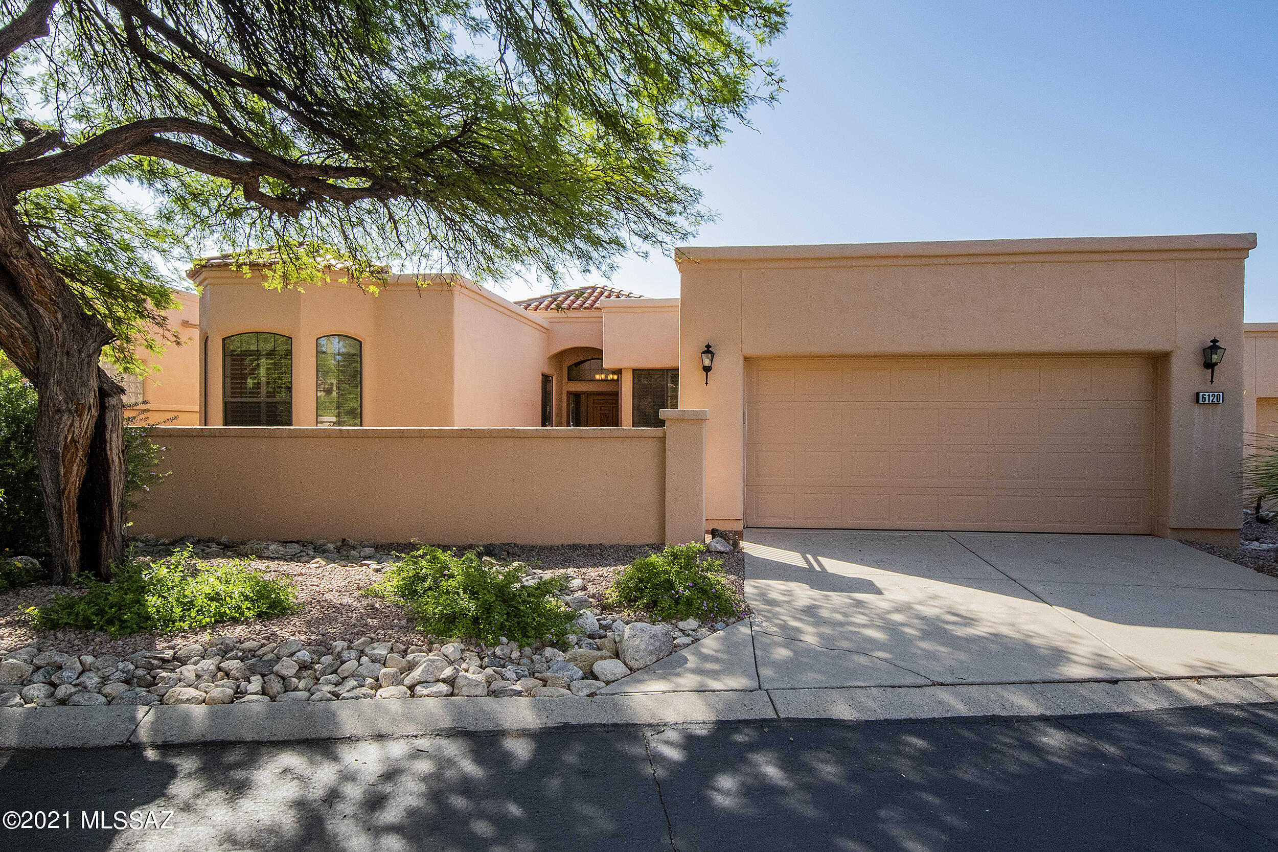 Paloma Del Sol (1-50) - Residential