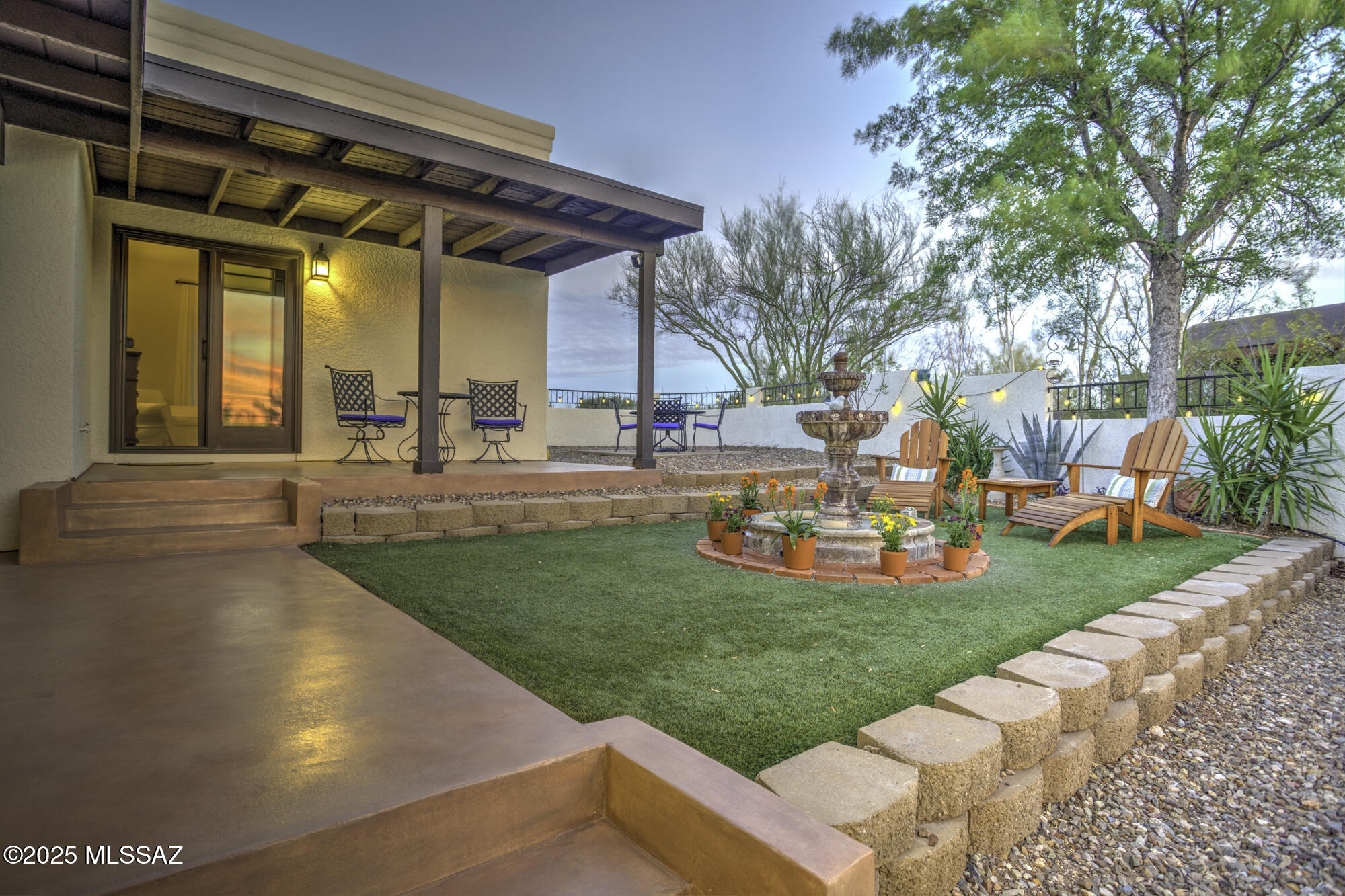 Las Alturas (1-167) - Residential