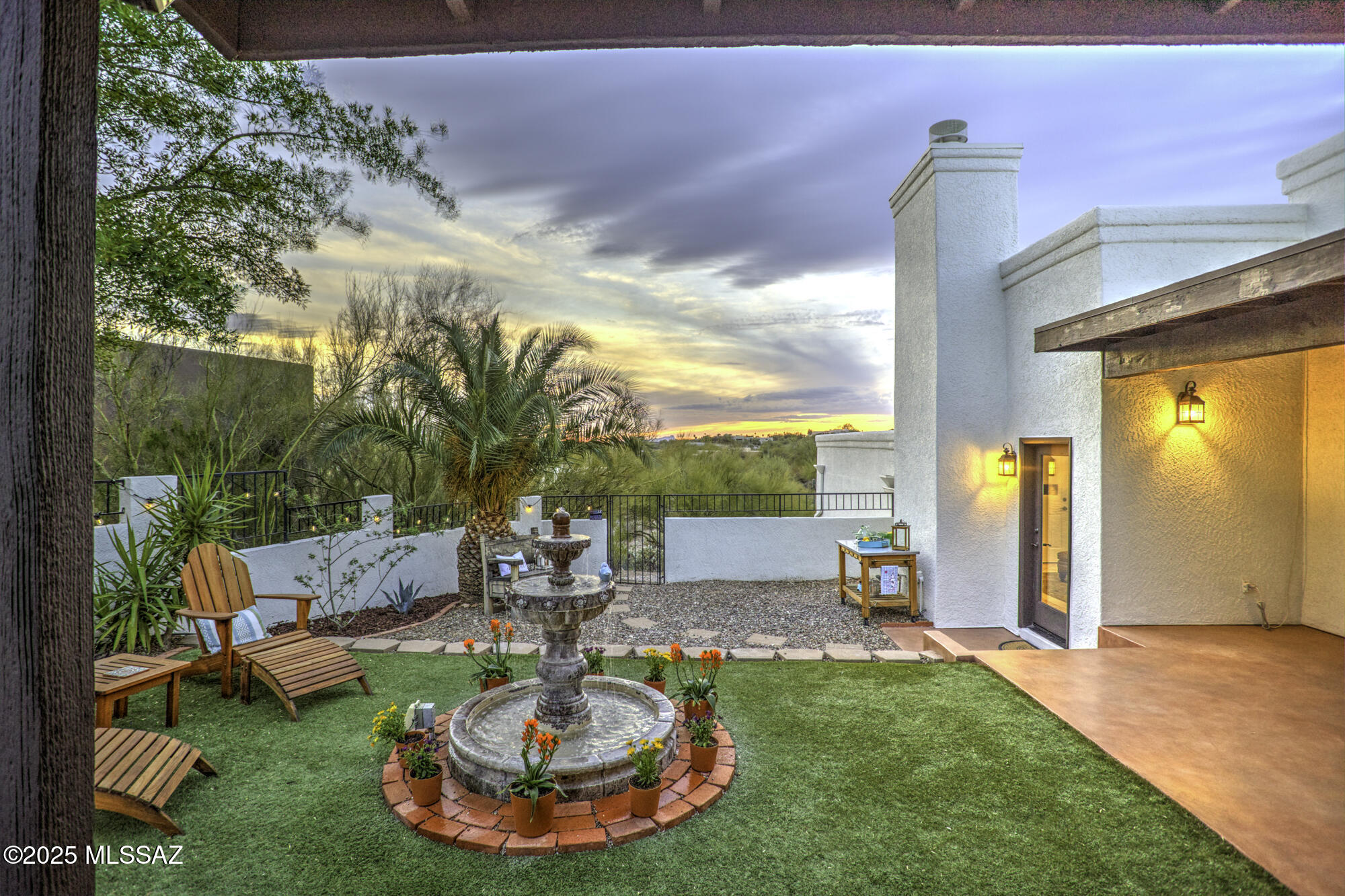 Las Alturas (1-167) - Residential