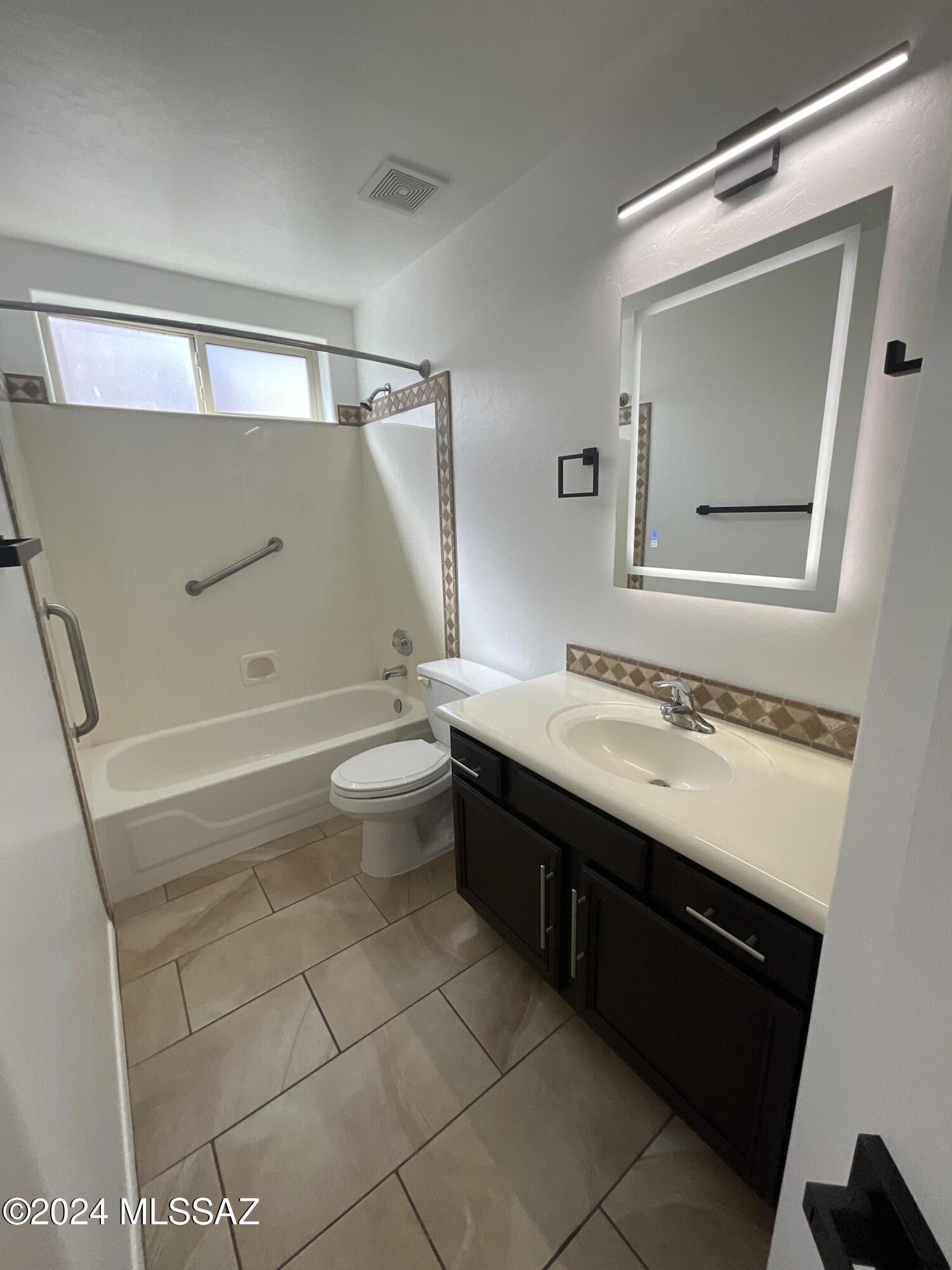 Rancho Esperero (1-343) - Residential Lease