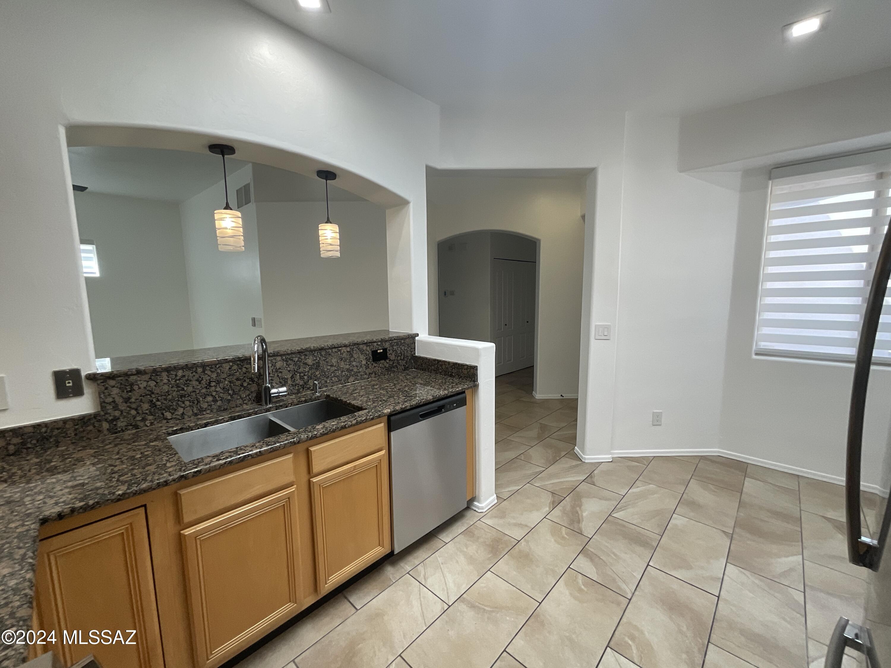 Rancho Esperero (1-343) - Residential Lease