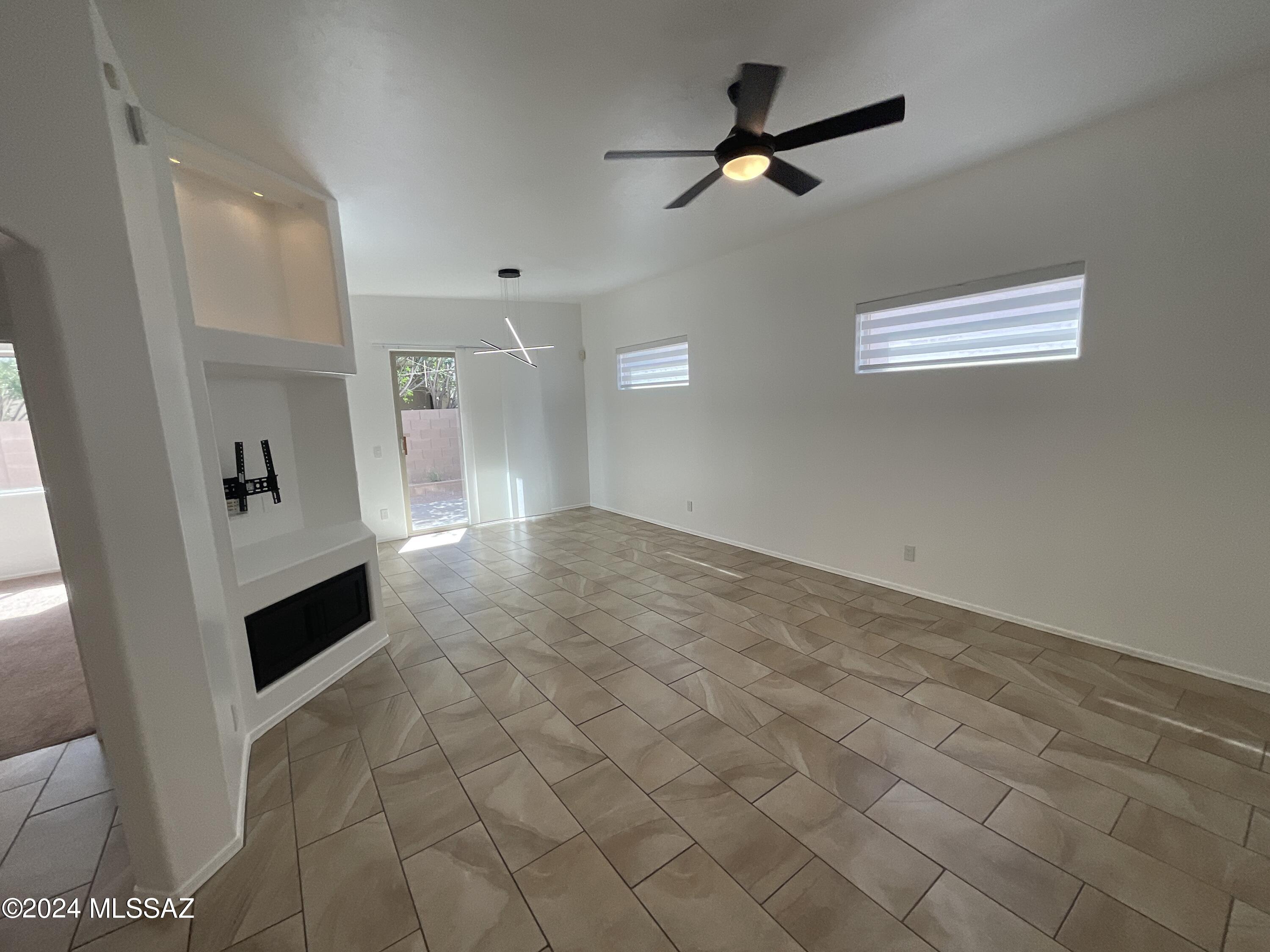 Rancho Esperero (1-343) - Residential Lease