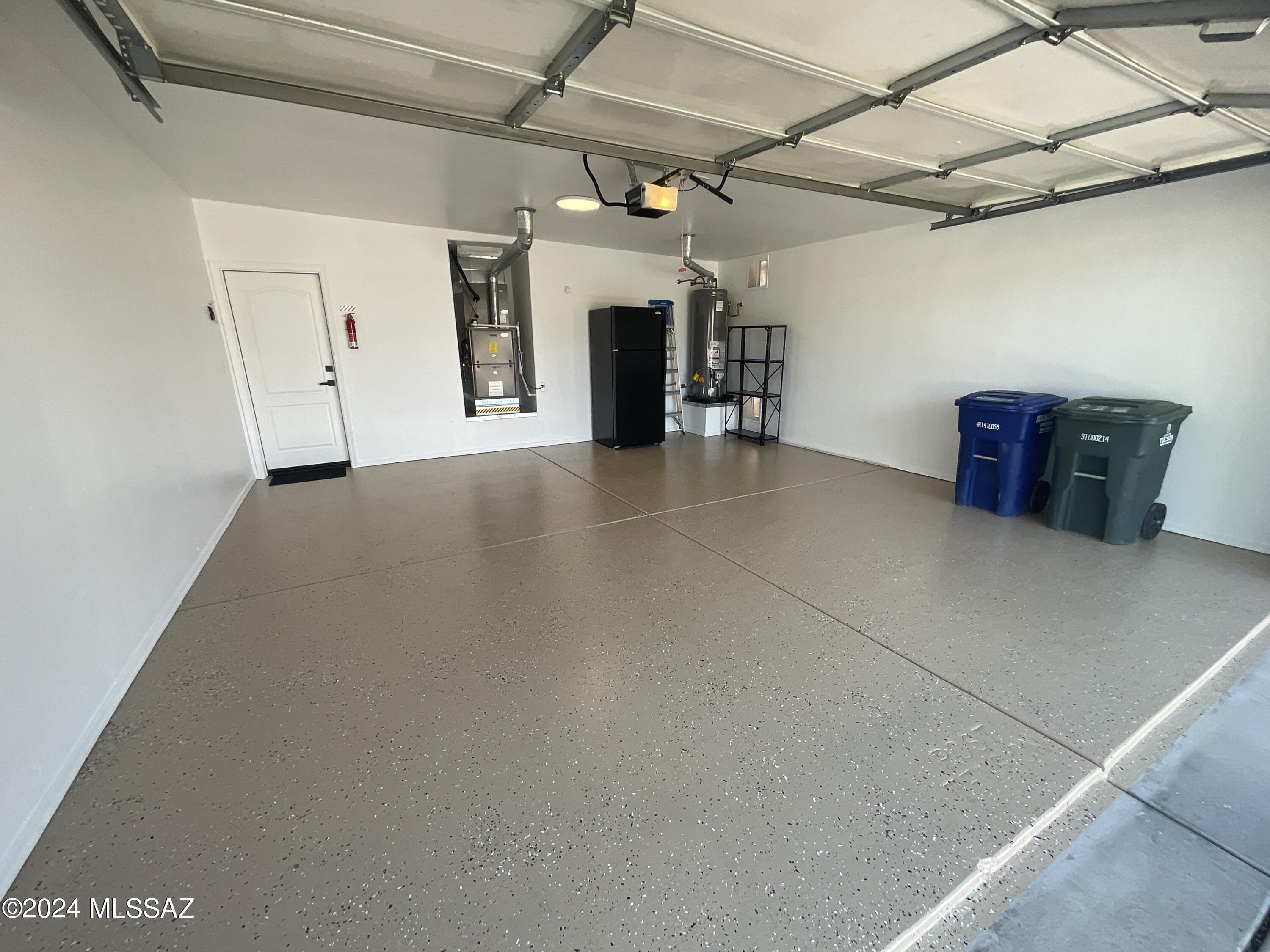 Rancho Esperero (1-343) - Residential Lease