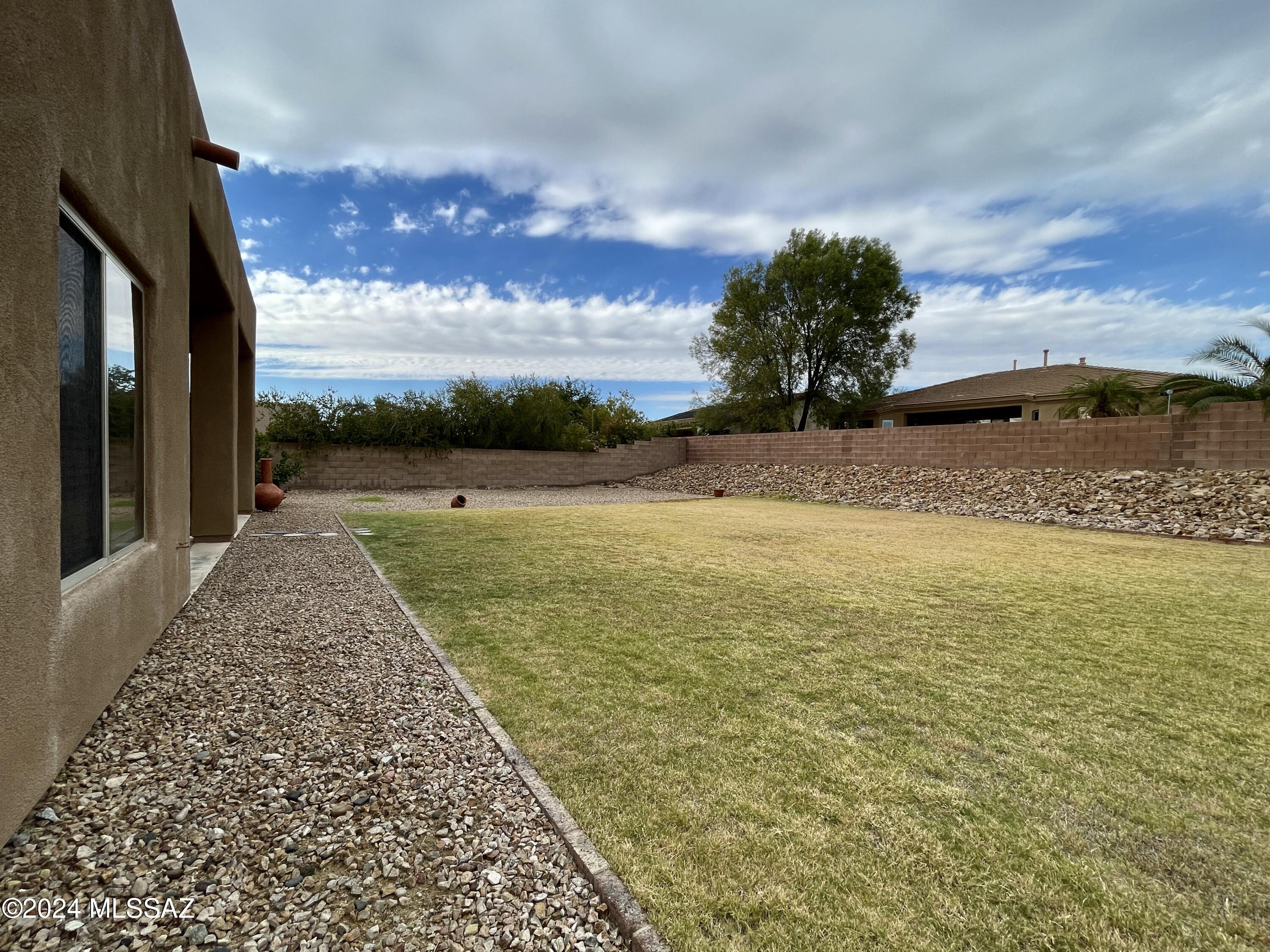 Bluffs At Dove Mountain (1-122) - Residential Lease