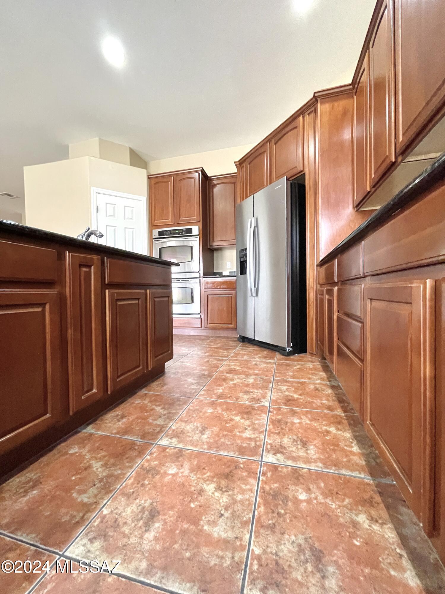 Bluffs At Dove Mountain (1-122) - Residential Lease