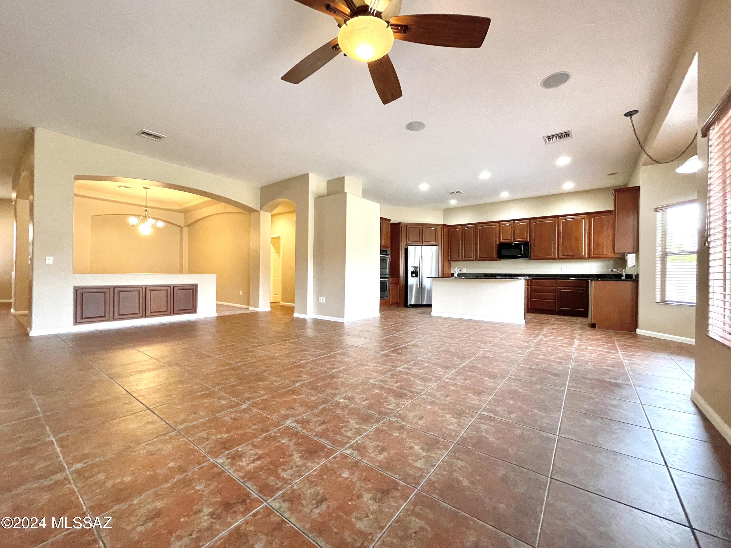 Bluffs At Dove Mountain (1-122) - Residential Lease