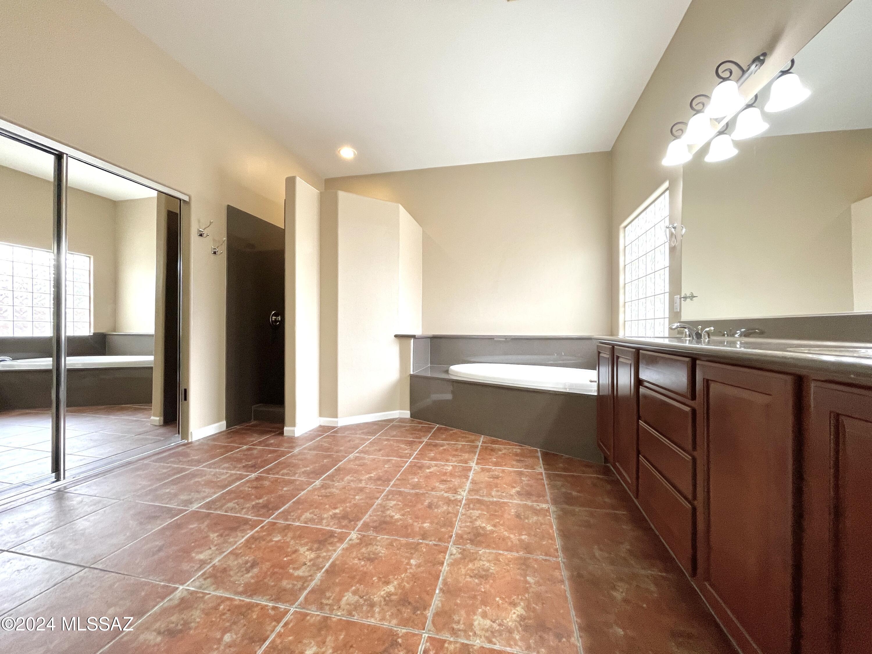 Bluffs At Dove Mountain (1-122) - Residential Lease