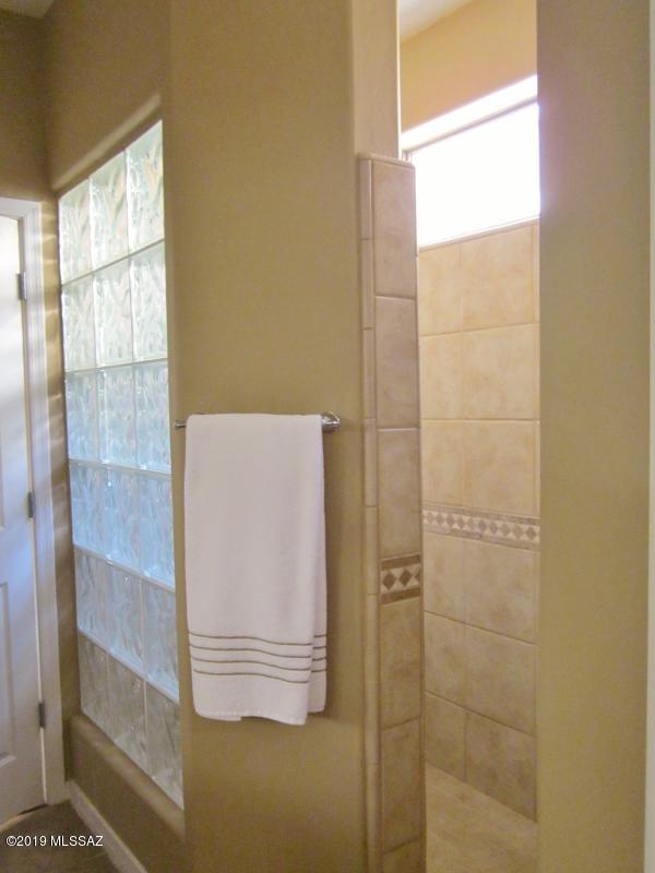 Las Campanas Villiage Phase II (112-219) - Residential