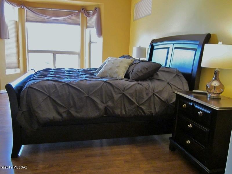 Las Campanas Villiage Phase II (112-219) - Residential