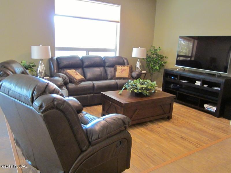 Las Campanas Villiage Phase II (112-219) - Residential