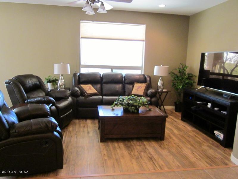 Las Campanas Villiage Phase II (112-219) - Residential