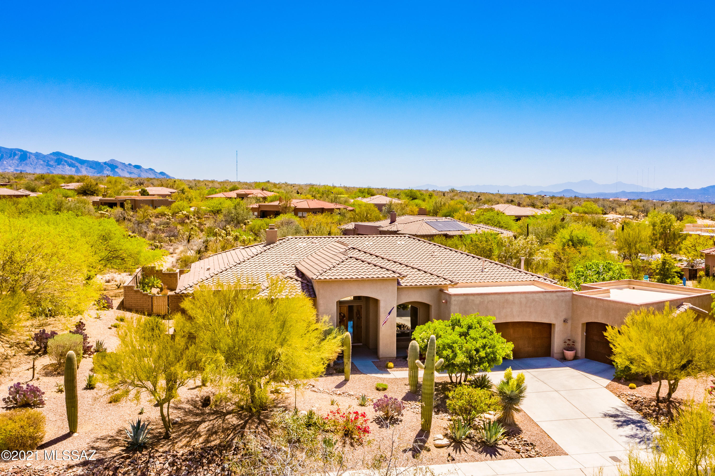 Dos Lagos at Dove Mountain (1-91) - Residential