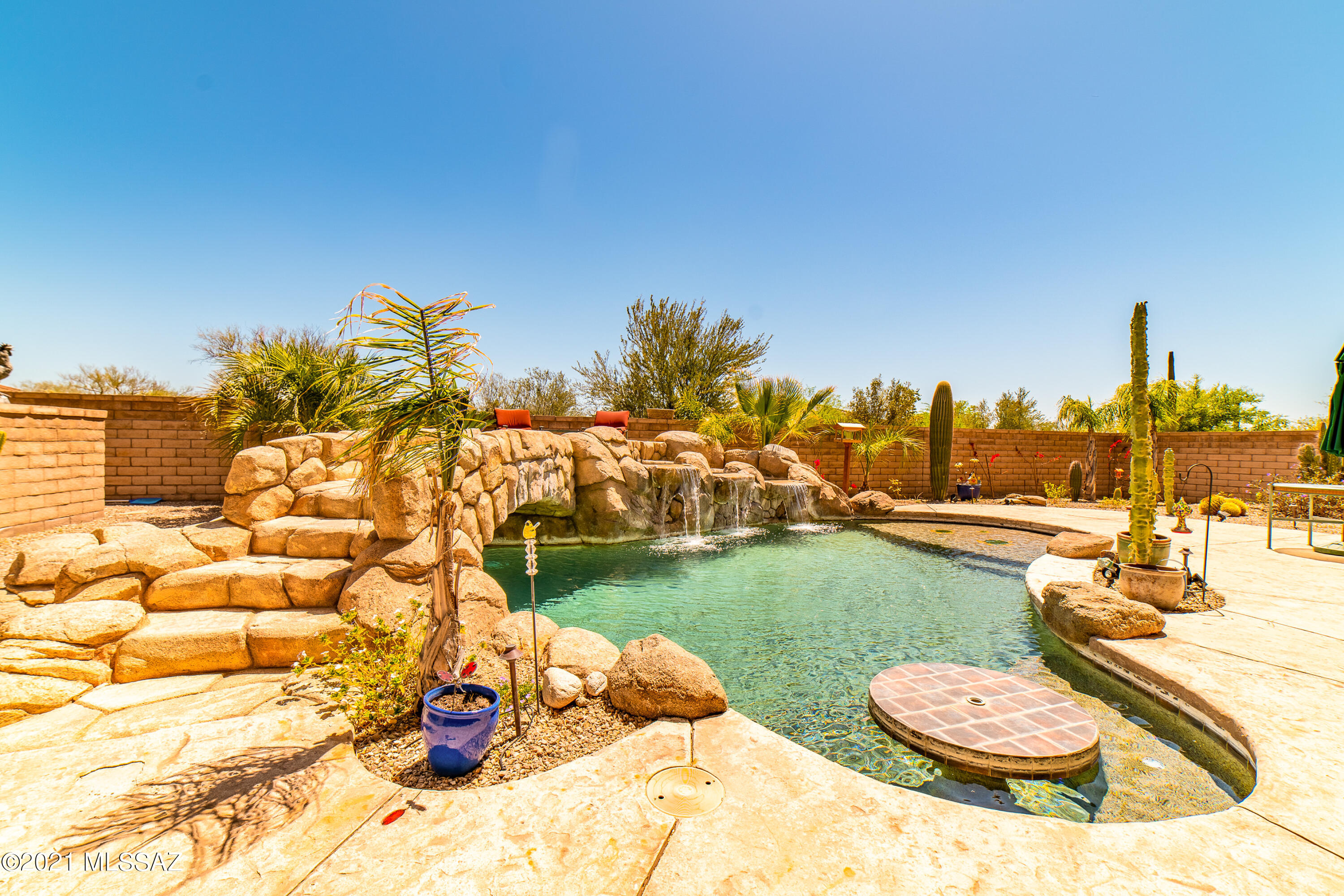 Dos Lagos at Dove Mountain (1-91) - Residential