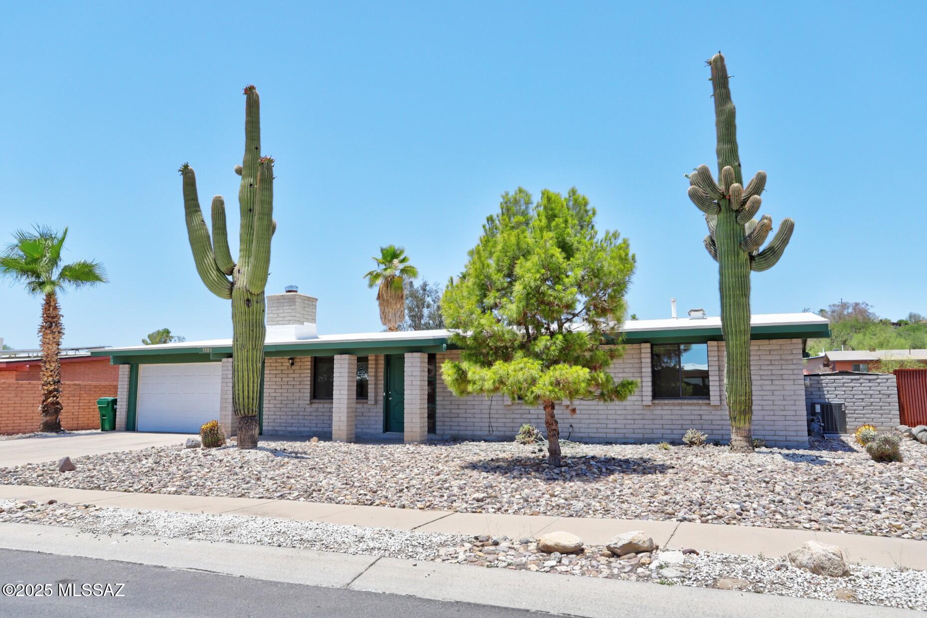 7885 N Jensen Drive